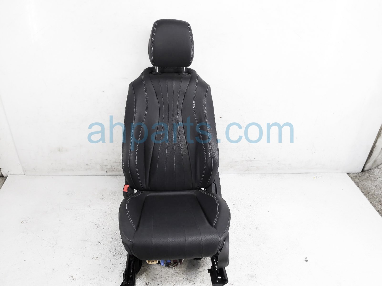 $400 Mercedes FR/LH SEAT - BLACK - W/ AIRBAG $400 Mercedes FR/LH SEAT - BLACK - W/ AIRBAG