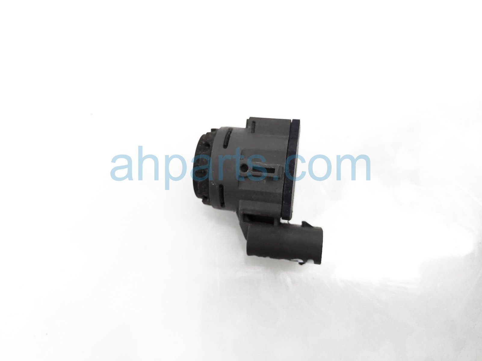 $20 Subaru REAR BUMPER SINGLE PARKING SENSOR $20 Subaru REAR BUMPER SINGLE PARKING SENSOR