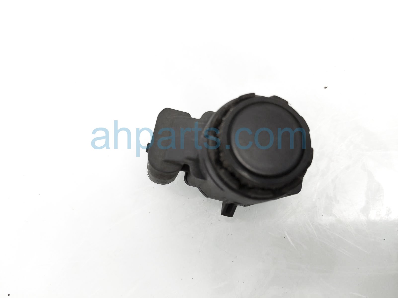 $20 Subaru REAR BUMPER SINGLE PARKING SENSOR $20 Subaru REAR BUMPER SINGLE PARKING SENSOR