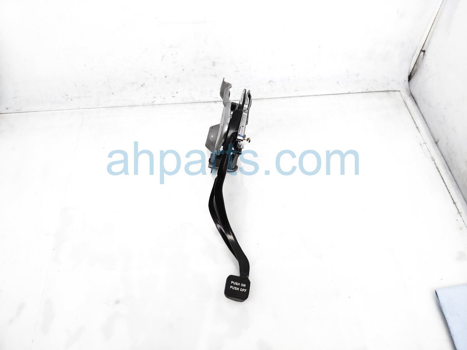 $50 Nissan EMERGENCY BRAKE PEDAL $50 Nissan EMERGENCY BRAKE PEDAL