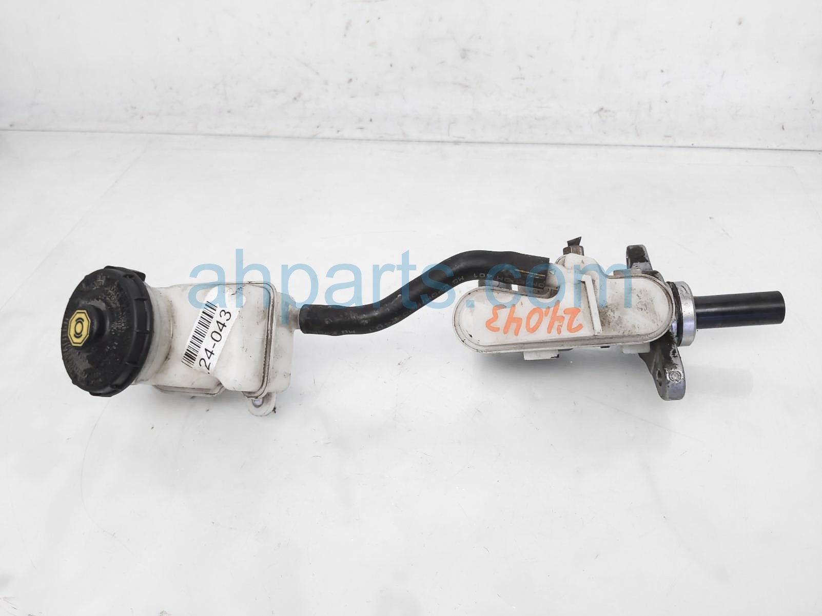 $25 Honda BRAKE MASTER CYLINDER W/ RESERVOIR $25 Honda BRAKE MASTER CYLINDER W/ RESERVOIR