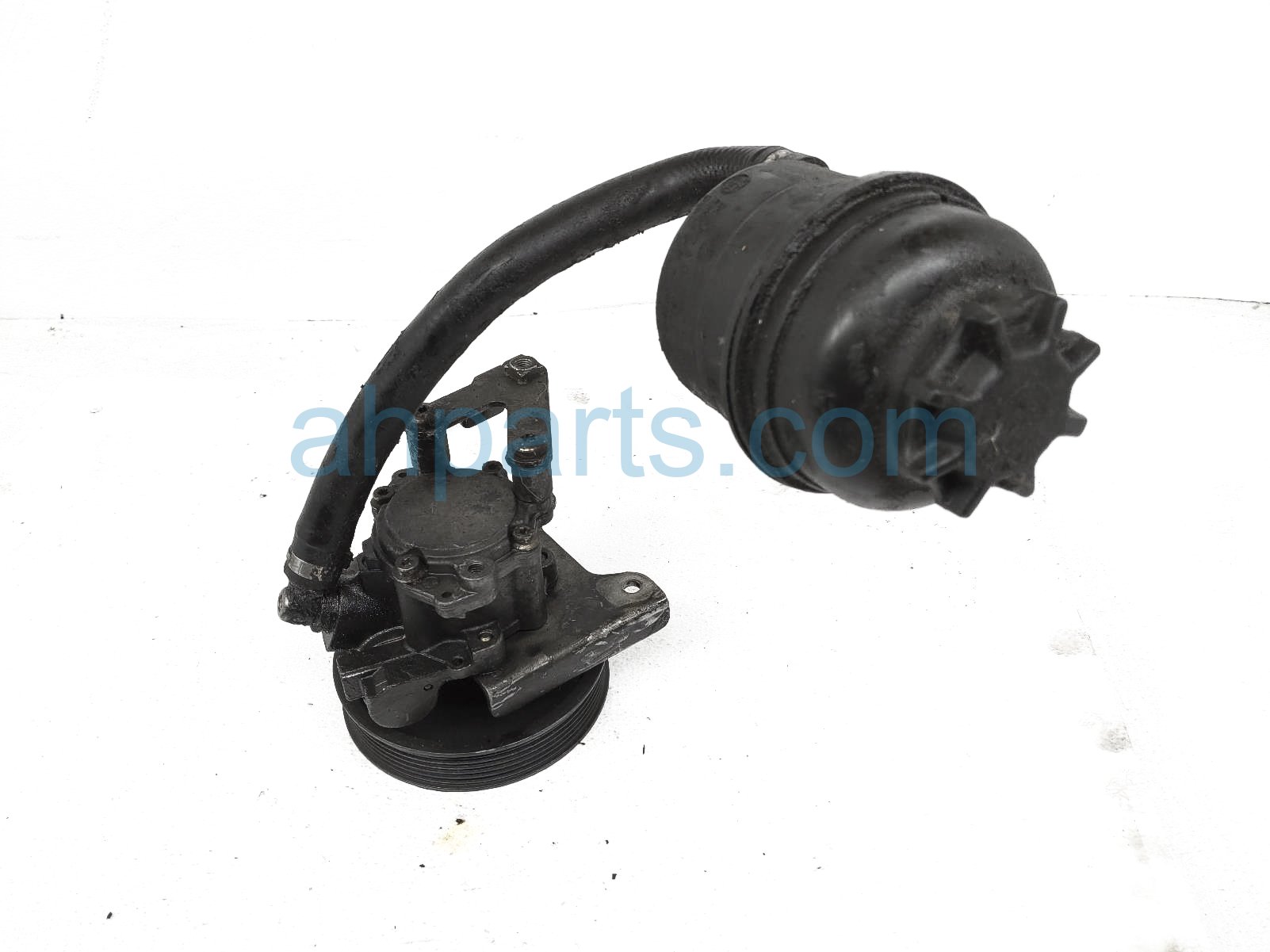 $50 BMW POWER STEERING PUMP $50 BMW POWER STEERING PUMP