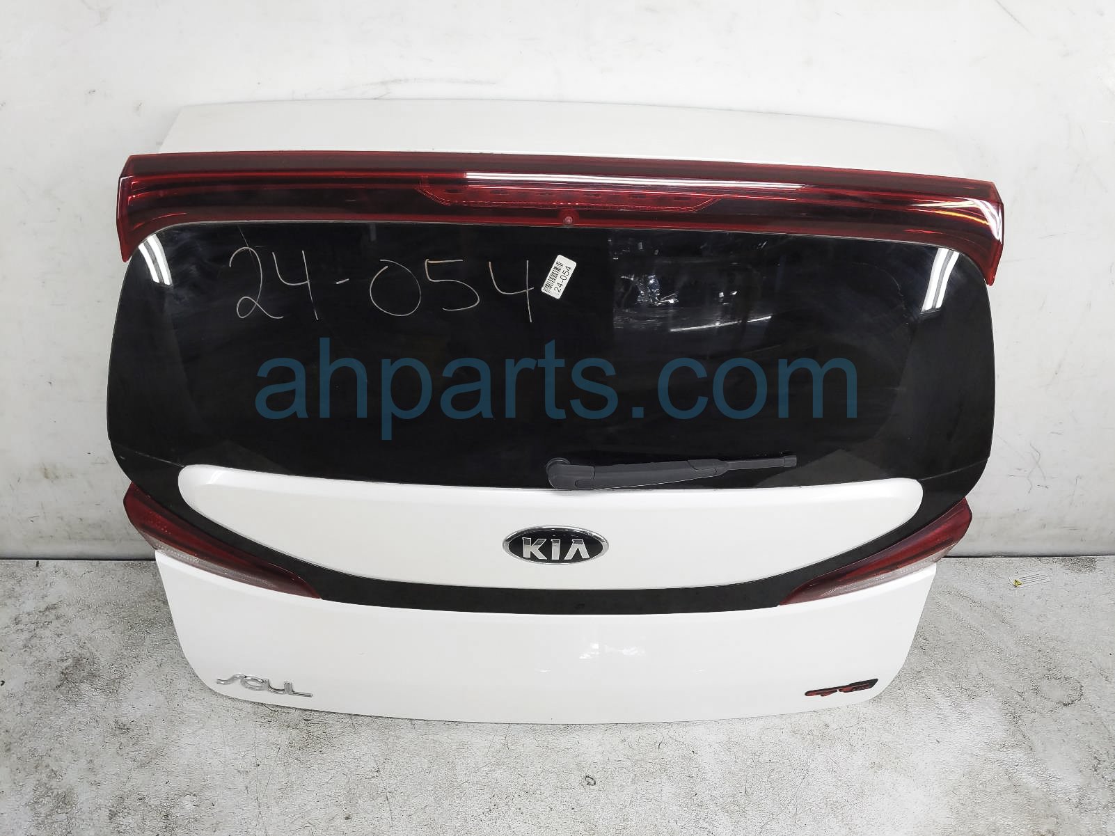 $500 Kia LIFT GATE / TAIL GATE - WHITE $500 Kia LIFT GATE / TAIL GATE - WHITE