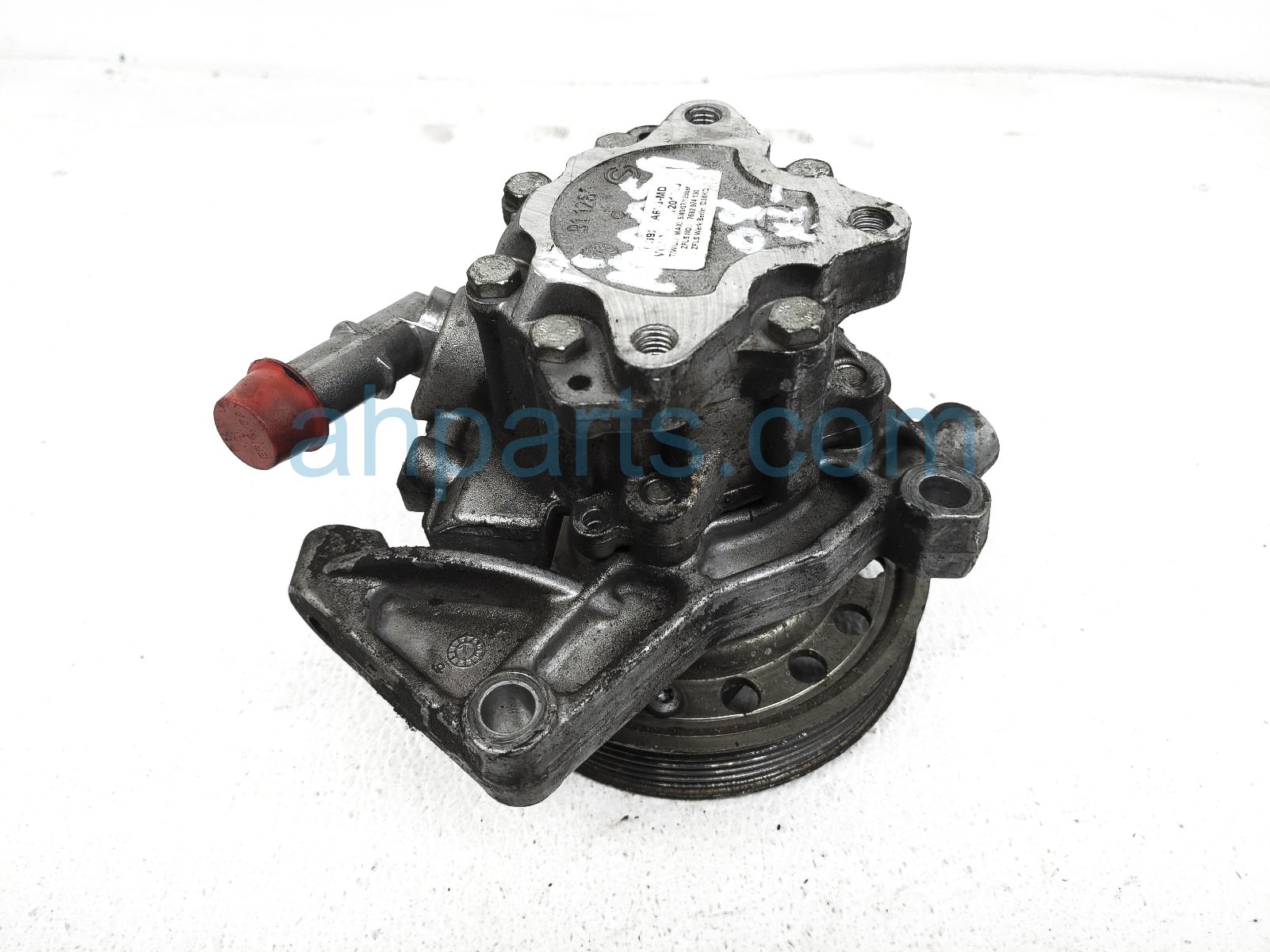 $65 Volvo POWER STEERING PUMP