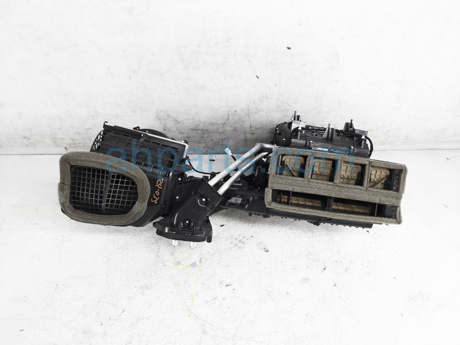 $200 Nissan HEATER CORE UNIT W/BLOWER MOTOR ASSY $200 Nissan HEATER CORE UNIT W/BLOWER MOTOR ASSY