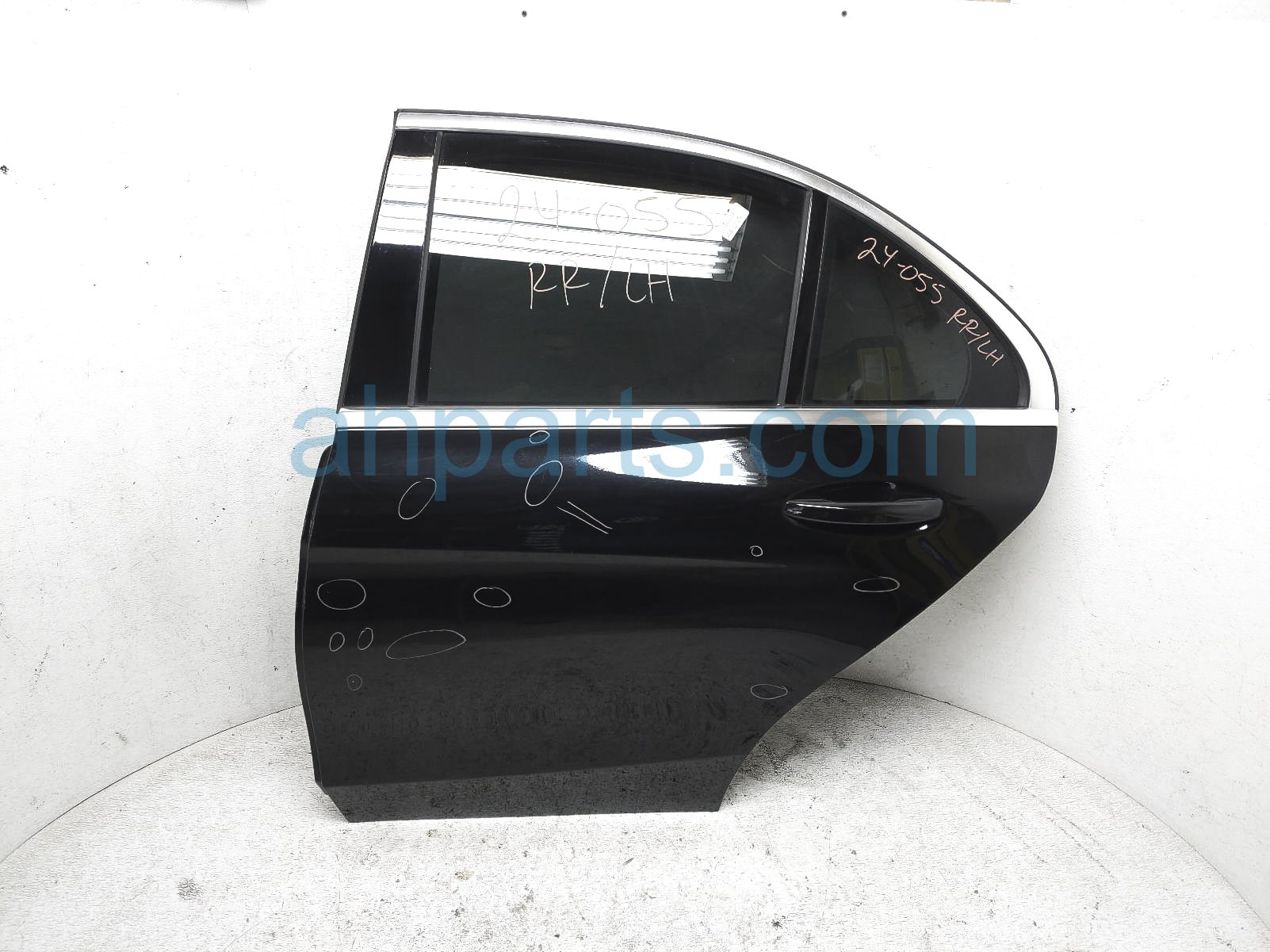 $900 Mercedes RR/LH DOOR - BLACK - NO INSIDE TRIM $900 Mercedes RR/LH DOOR - BLACK - NO INSIDE TRIM