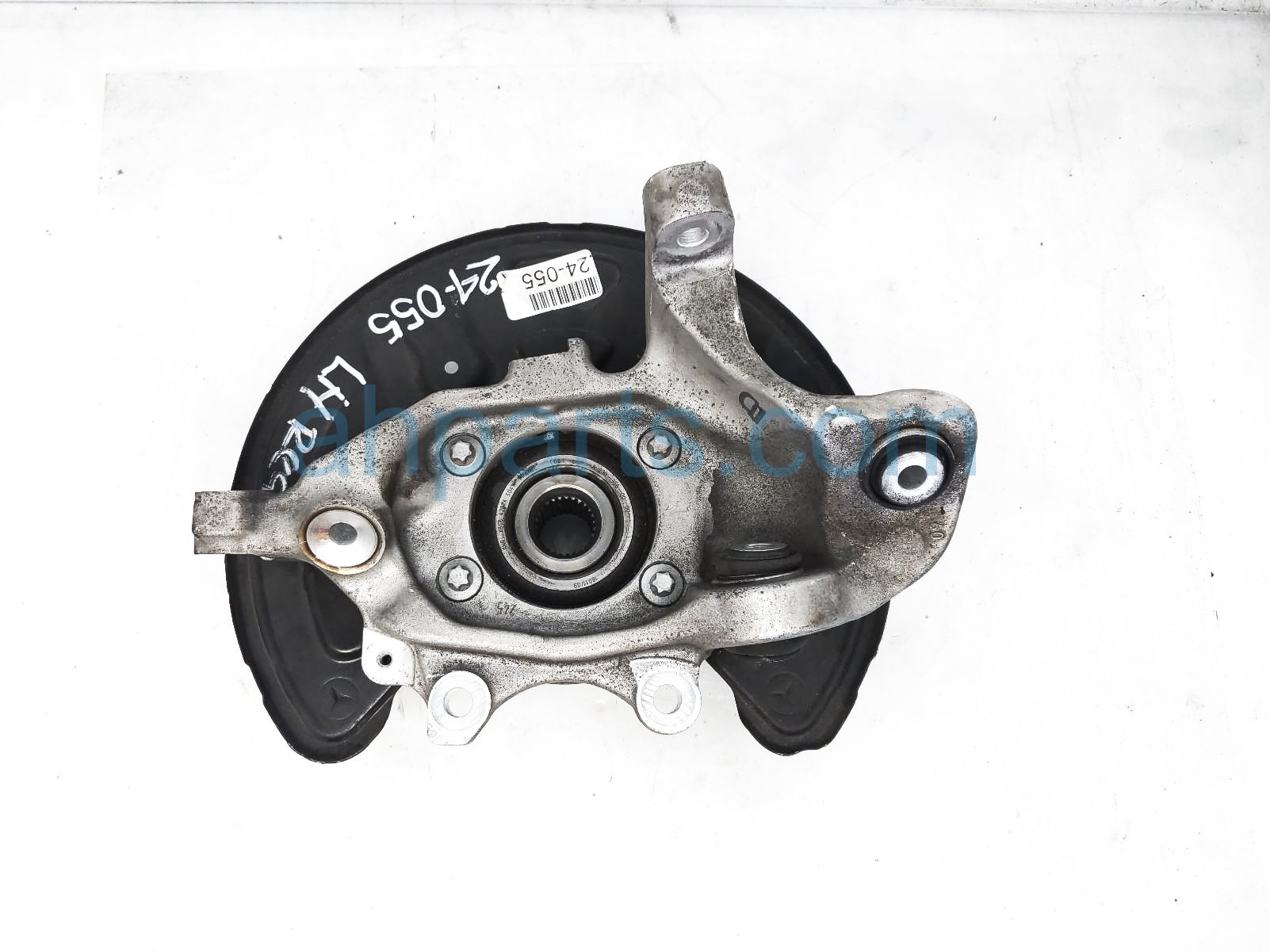 $110 Mercedes RR/LH SPINDLE KNUCKLE HUB $110 Mercedes RR/LH SPINDLE KNUCKLE HUB