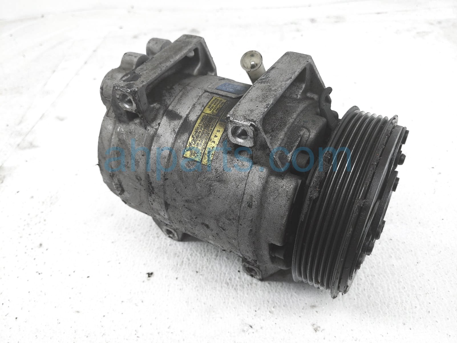 $75 Volvo AC PUMP / COMPRESSOR