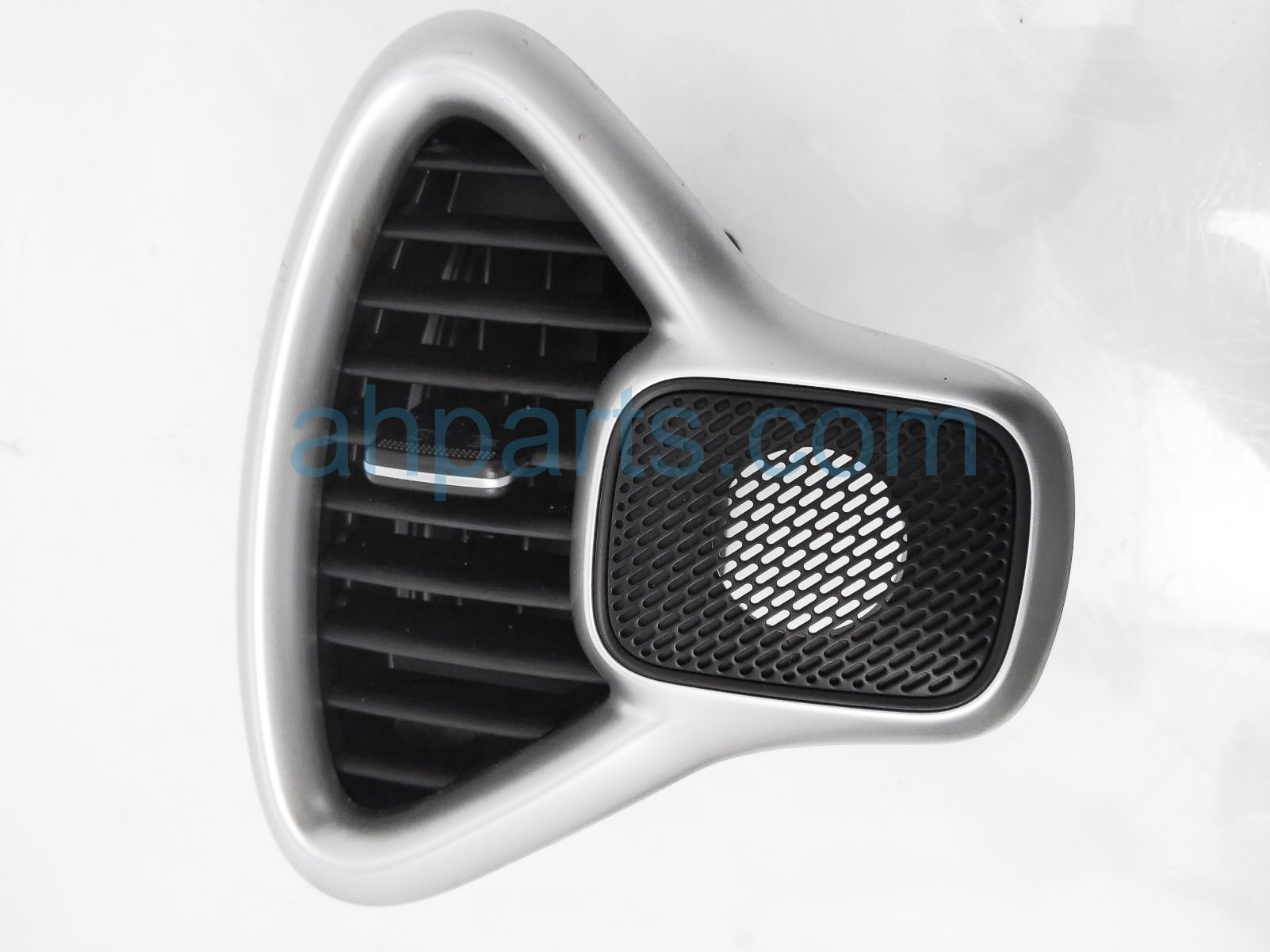 $35 Kia LH SIDE DASH AIR VENT TRIM $35 Kia LH SIDE DASH AIR VENT TRIM