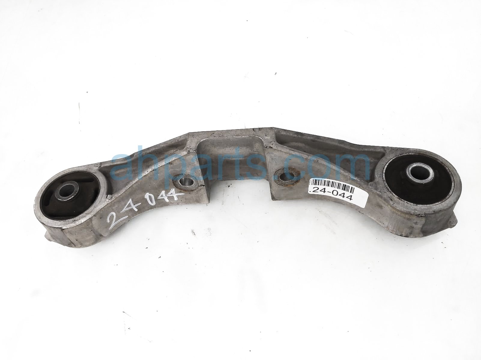 $35 Subaru REAR DIFFERENTIAL MOUNT - 2.4L M.T $35 Subaru REAR DIFFERENTIAL MOUNT - 2.4L M.T