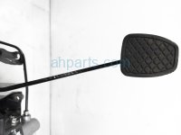 $200 Subaru BRAKE PEDAL / CLUTCH ASSY - 2.4L M.T $200 Subaru BRAKE PEDAL / CLUTCH ASSY - 2.4L M.T
