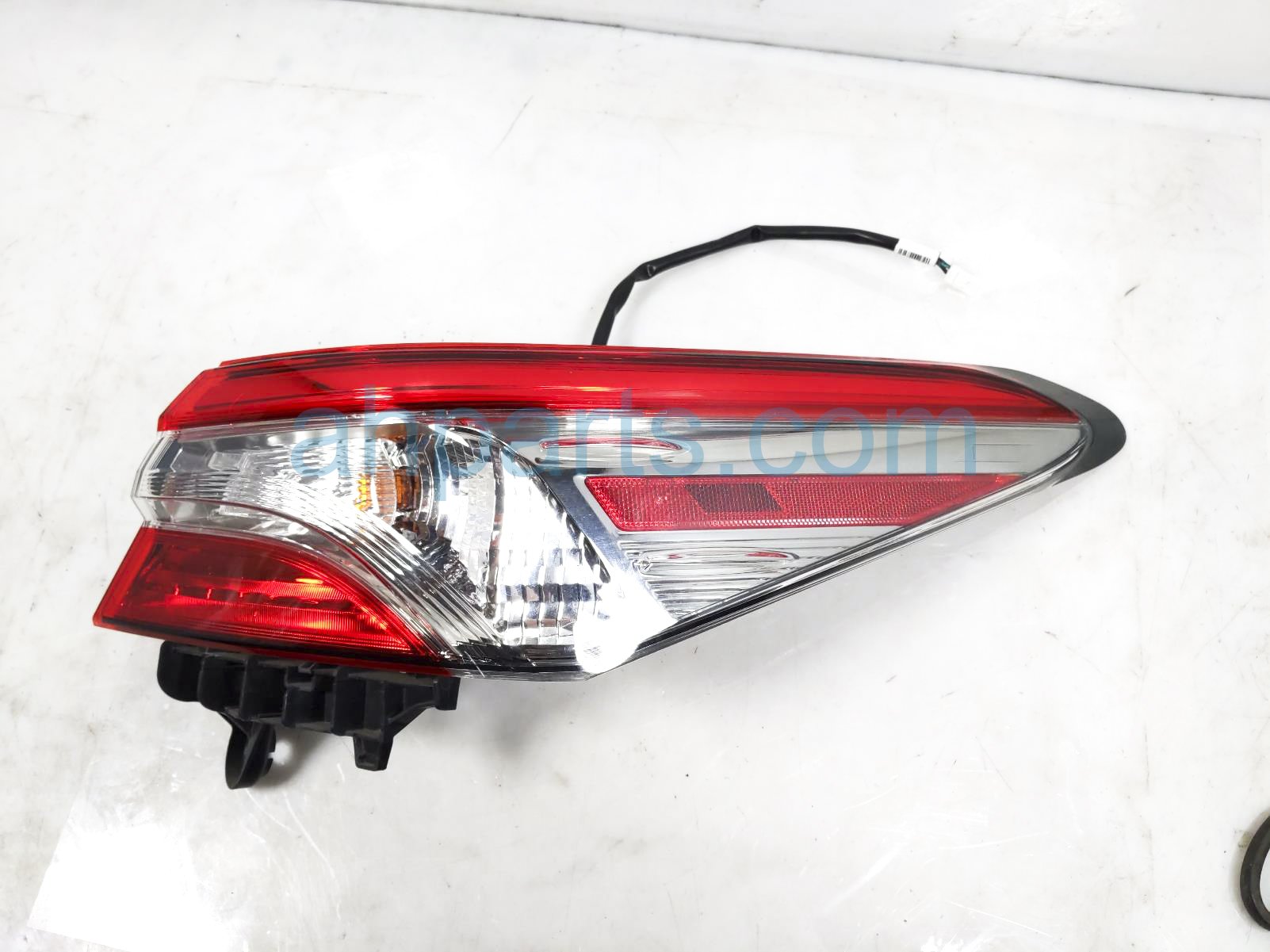 $125 Toyota RH TAIL LAMP (ON BODY) - SE $125 Toyota RH TAIL LAMP (ON BODY) - SE