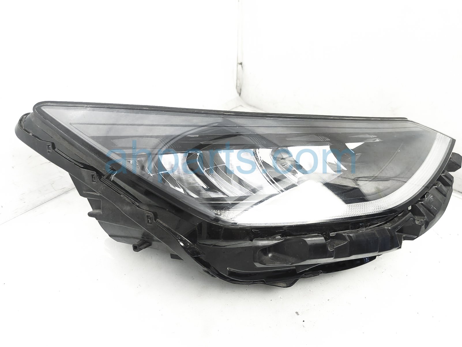 $799 Hyundai RH HEADLAMP / LIGHT $799 Hyundai RH HEADLAMP / LIGHT