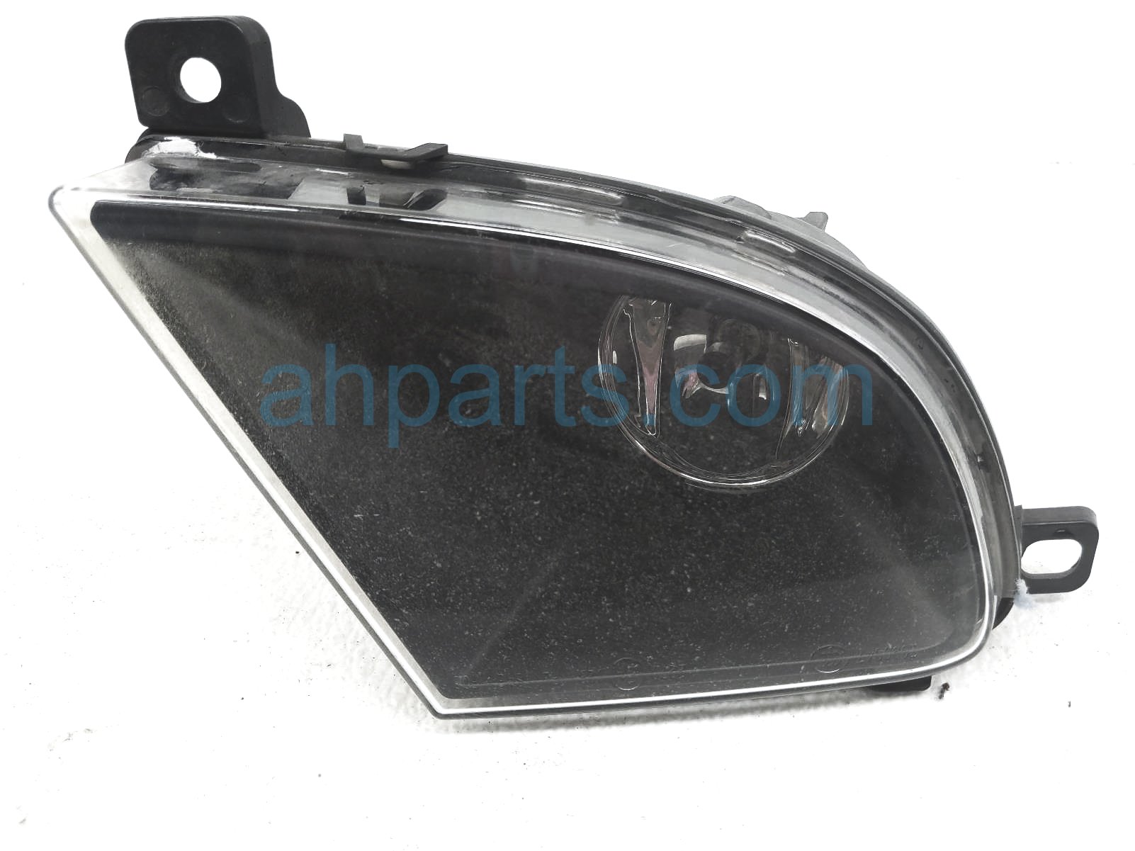 $40 BMW RH FOG LAMP / LIGHT $40 BMW RH FOG LAMP / LIGHT