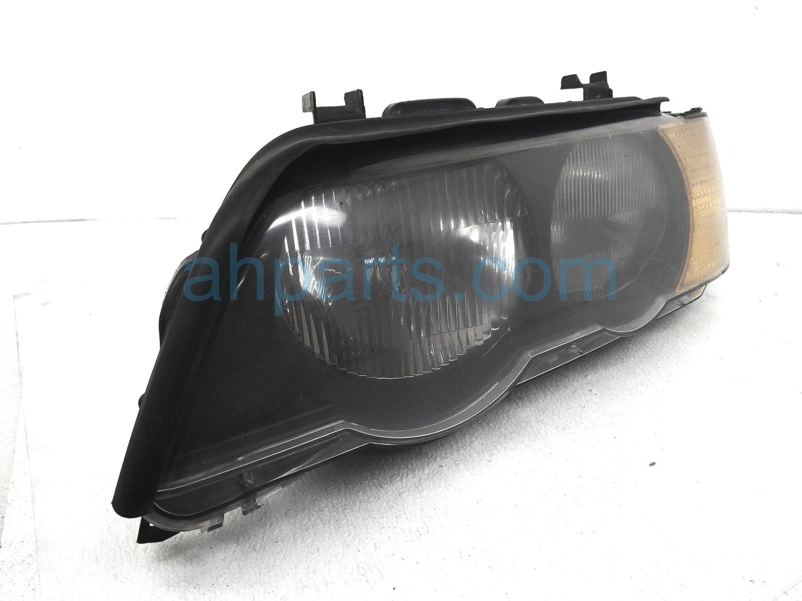 $100 BMW LH HEAD LAMP / LIGHT