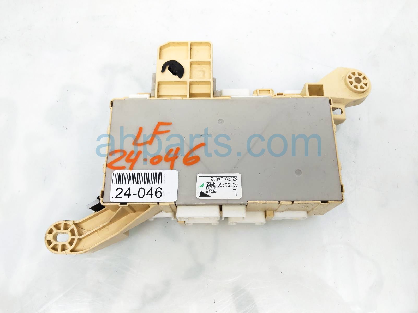 $50 Lexus LH FUSE JUNCTON BOX $50 Lexus LH FUSE JUNCTON BOX