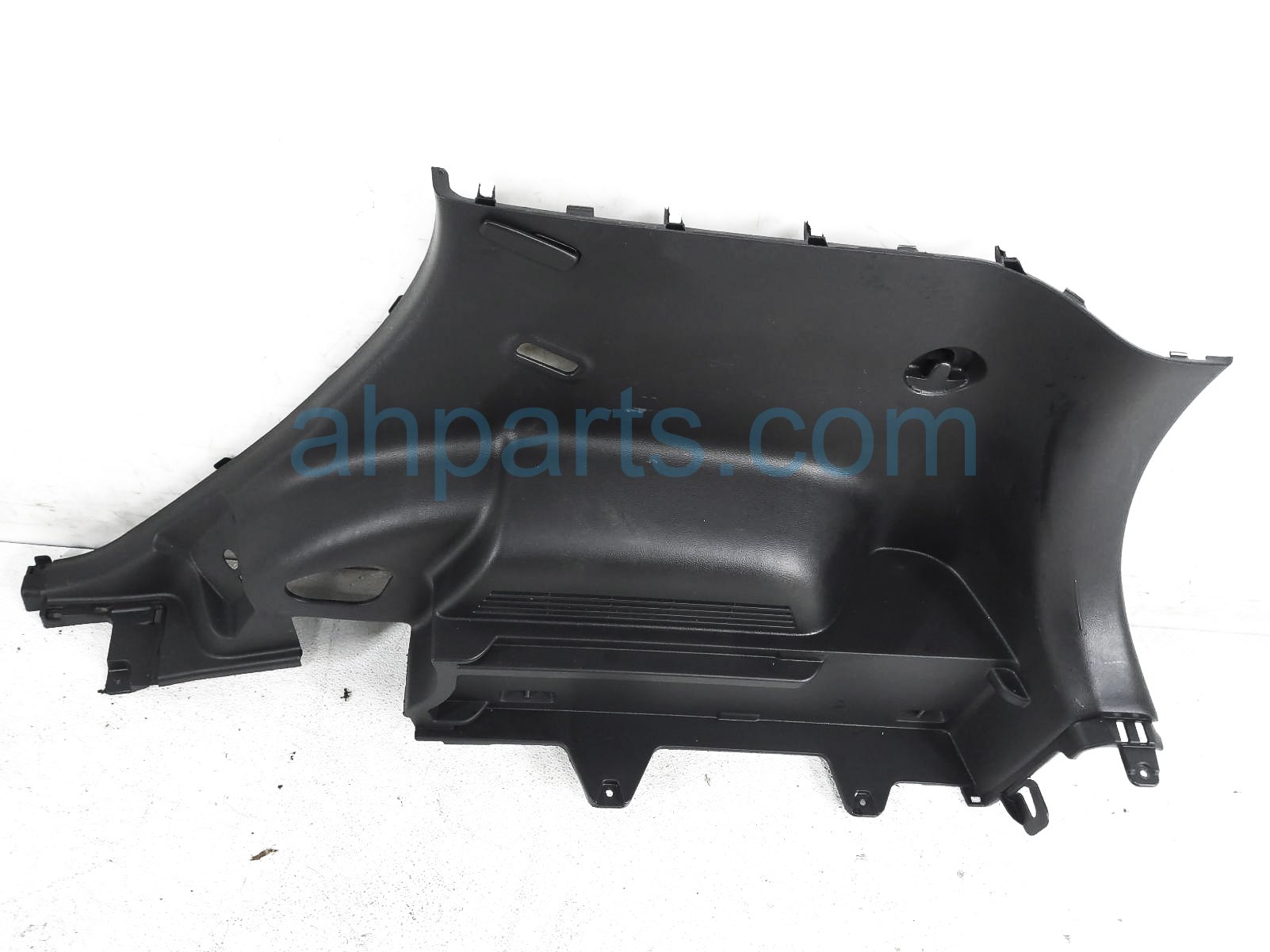 $75 Kia RR/RH INNER QUARTER MOULDING - BLK $75 Kia RR/RH INNER QUARTER MOULDING - BLK