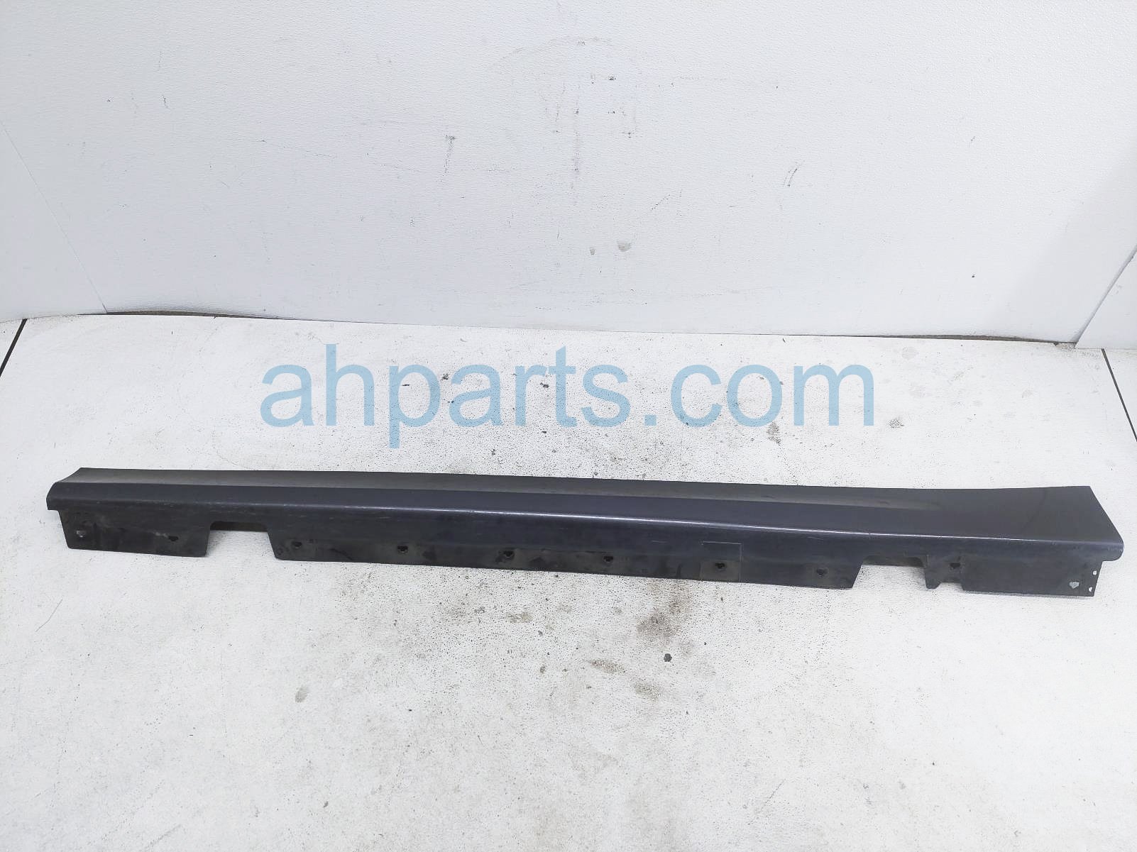 $75 BMW LH SIDE SKIRT / ROCKER MOLDING - BLK $75 BMW LH SIDE SKIRT / ROCKER MOLDING - BLK