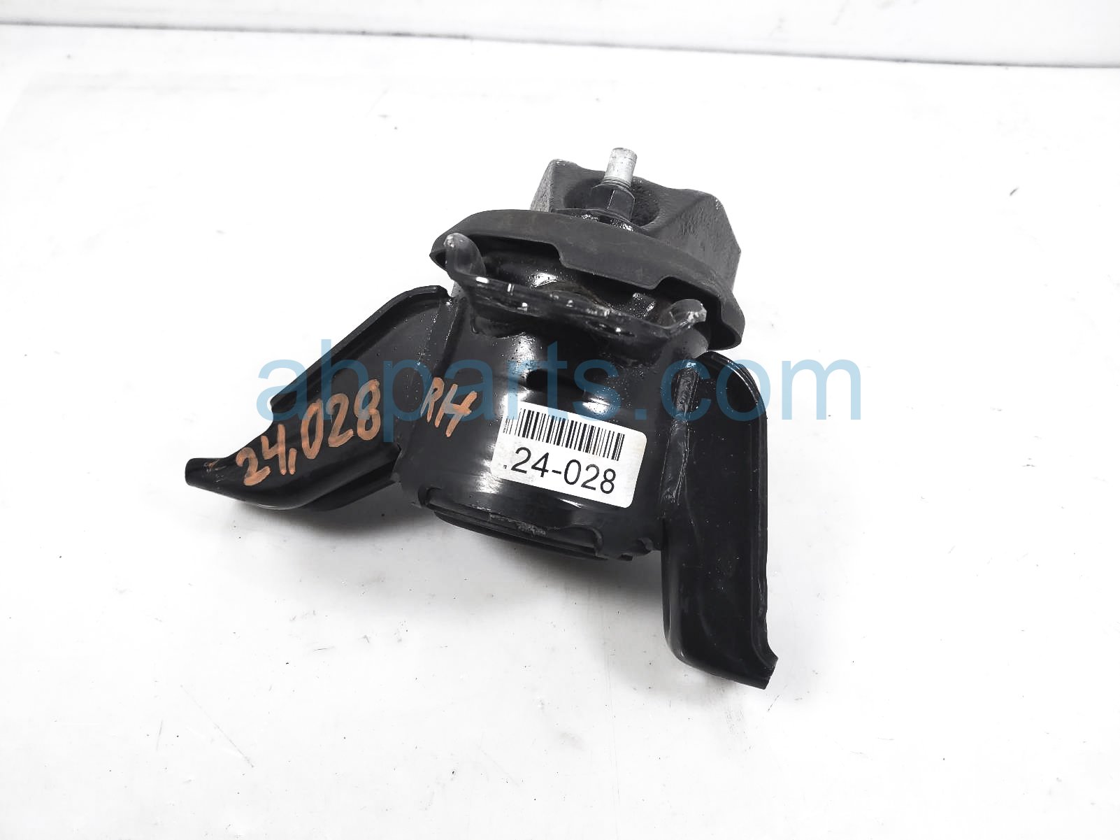 $49 Kia RH SIDE ENGINE MOUNT - LX - 3.8L FWD $49 Kia RH SIDE ENGINE MOUNT - LX - 3.8L FWD