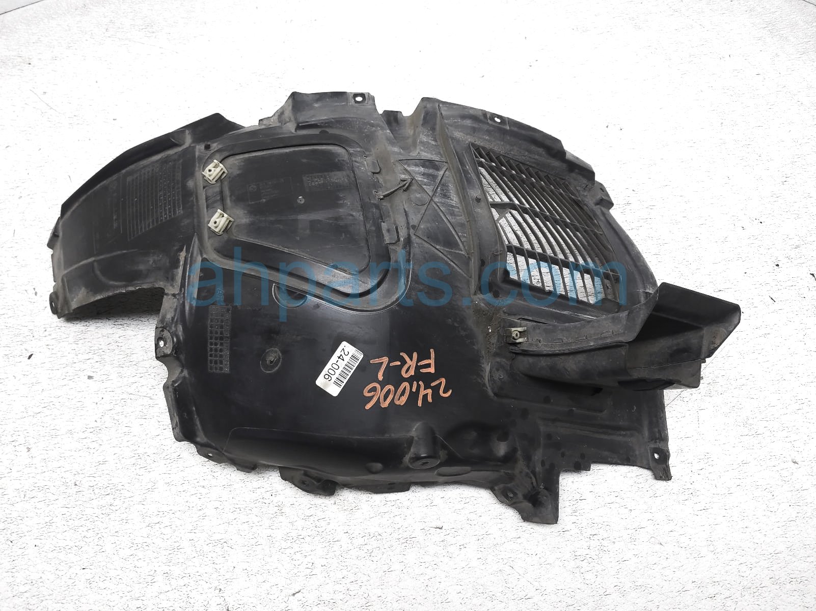 $45 BMW FR/LH FORWARD INNER FENDER LINER