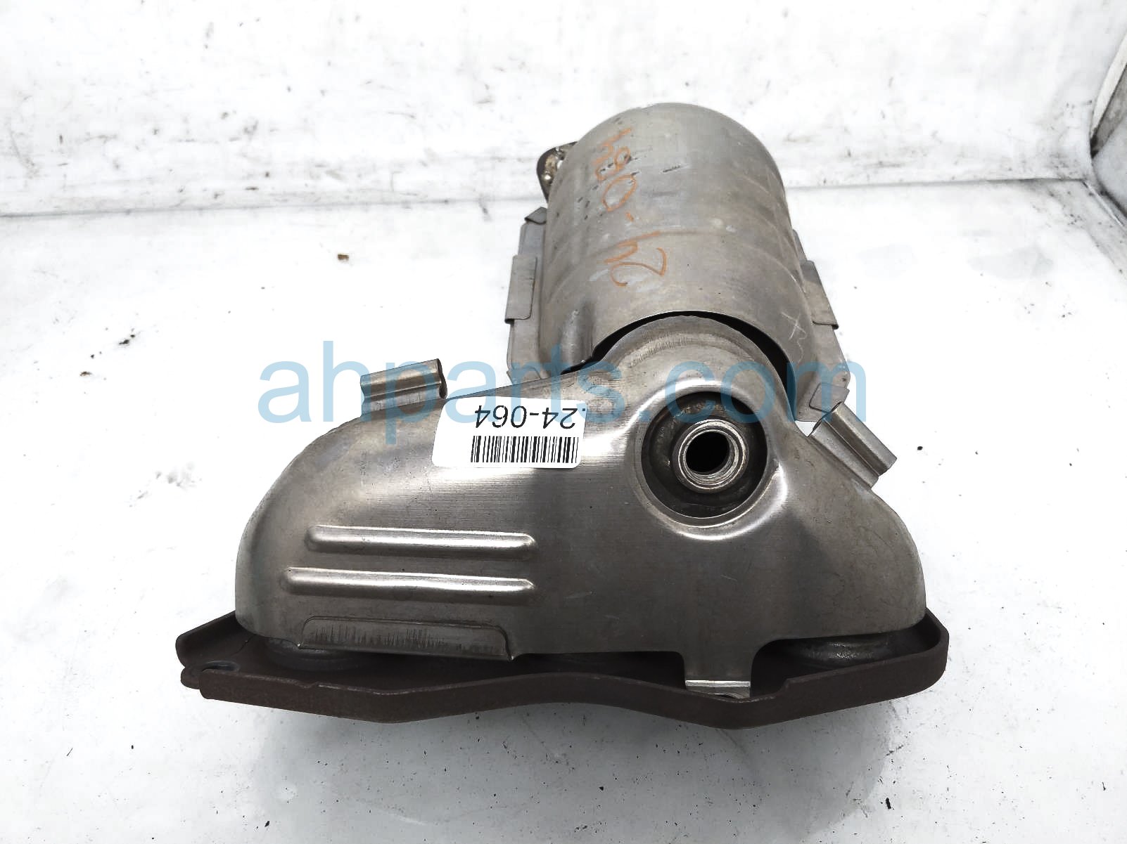 $250 Lexus REAR EXHAUST CATALYTIC MANIFOLD $250 Lexus REAR EXHAUST CATALYTIC MANIFOLD