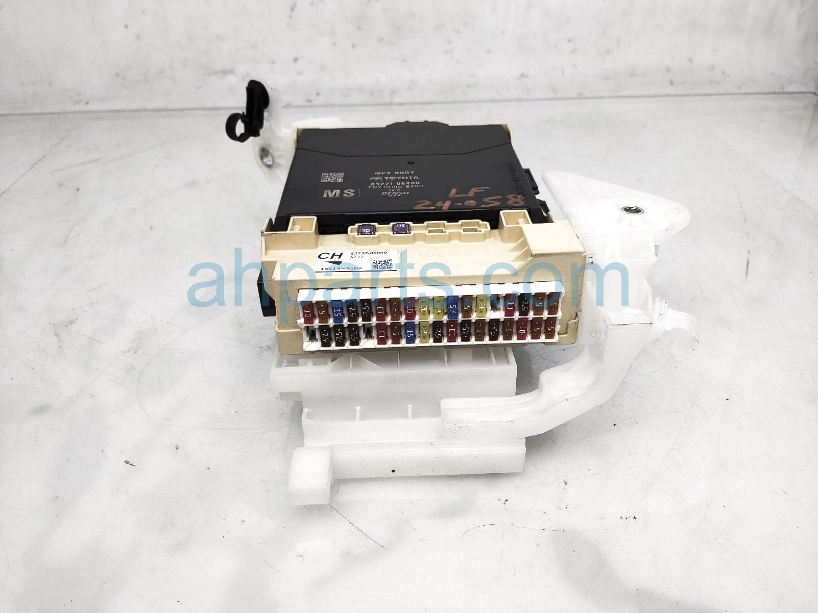 $99 Toyota MULTIPLEX NETWORK BODY CONTROL UNIT $99 Toyota MULTIPLEX NETWORK BODY CONTROL UNIT