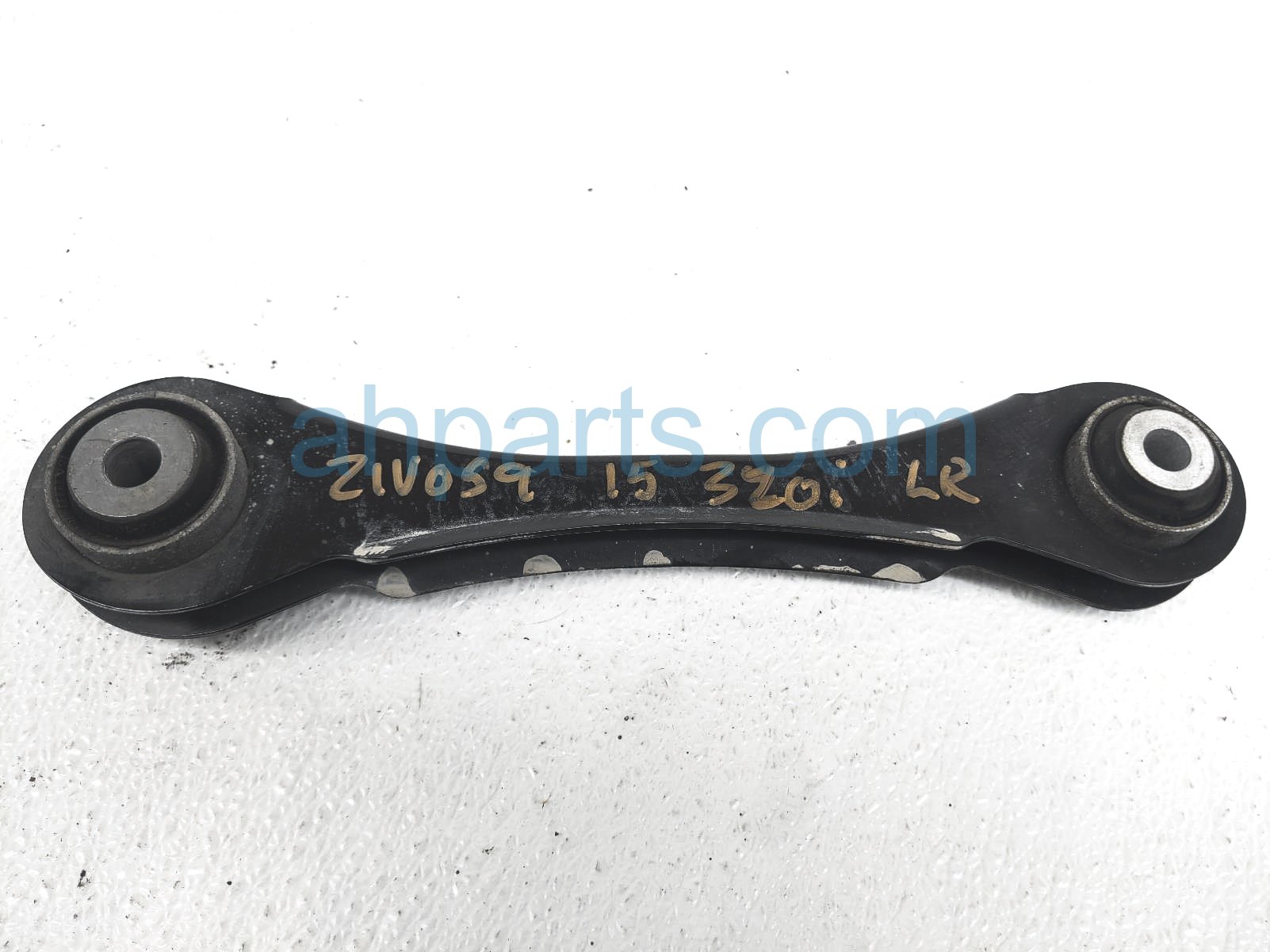 $30 BMW RR/LH LATERAL GUIDE CONTROL ARM $30 BMW RR/LH LATERAL GUIDE CONTROL ARM