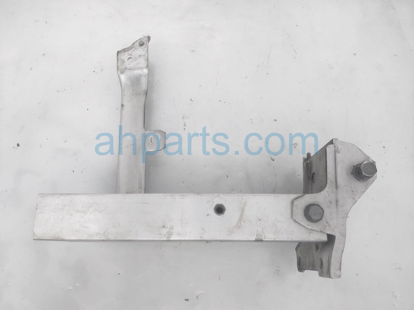 $30 BMW FR/LH REBAR BRACKET W/ADAPTER $30 BMW FR/LH REBAR BRACKET W/ADAPTER
