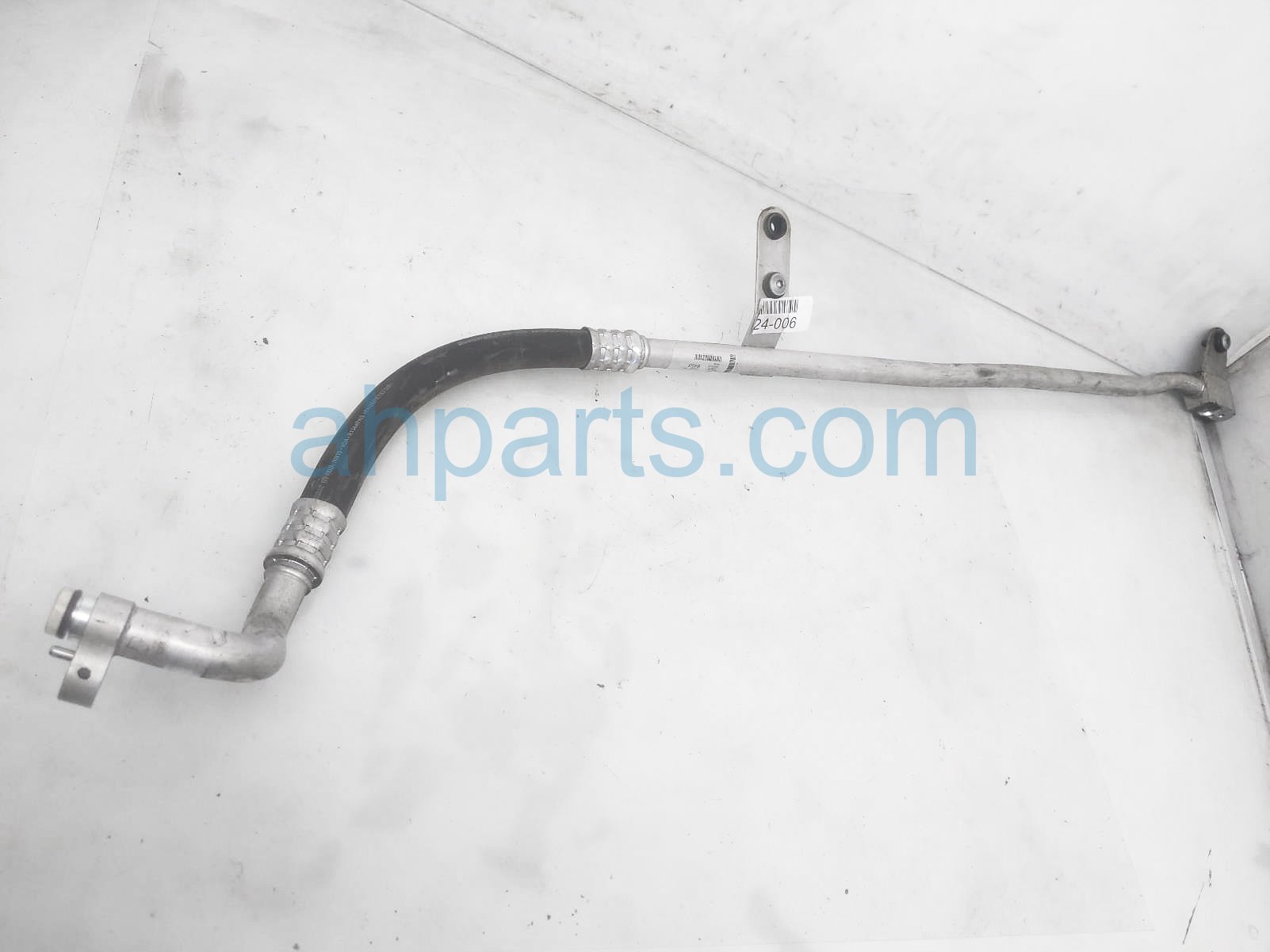 $39 BMW A/C SUCTION PIPE / HOSE ASSY - 2.0L $39 BMW A/C SUCTION PIPE / HOSE ASSY - 2.0L
