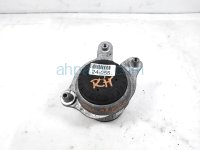 $99 Mercedes RH SIDE ENGINE MOUNT - 2.0L RWD $99 Mercedes RH SIDE ENGINE MOUNT - 2.0L RWD