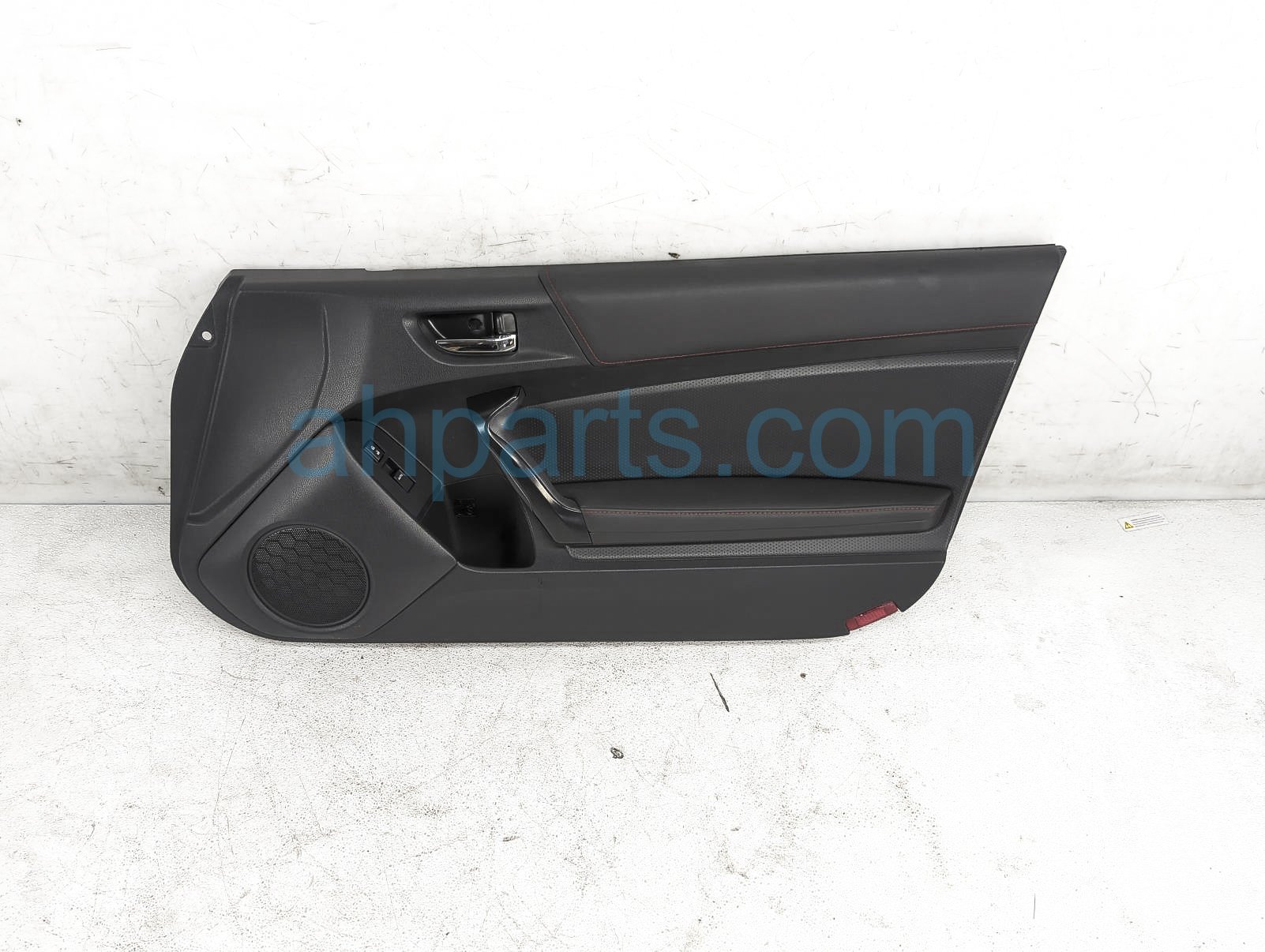 $100 Subaru FR/RH DOOR PANEL - BLK - PREMIUM