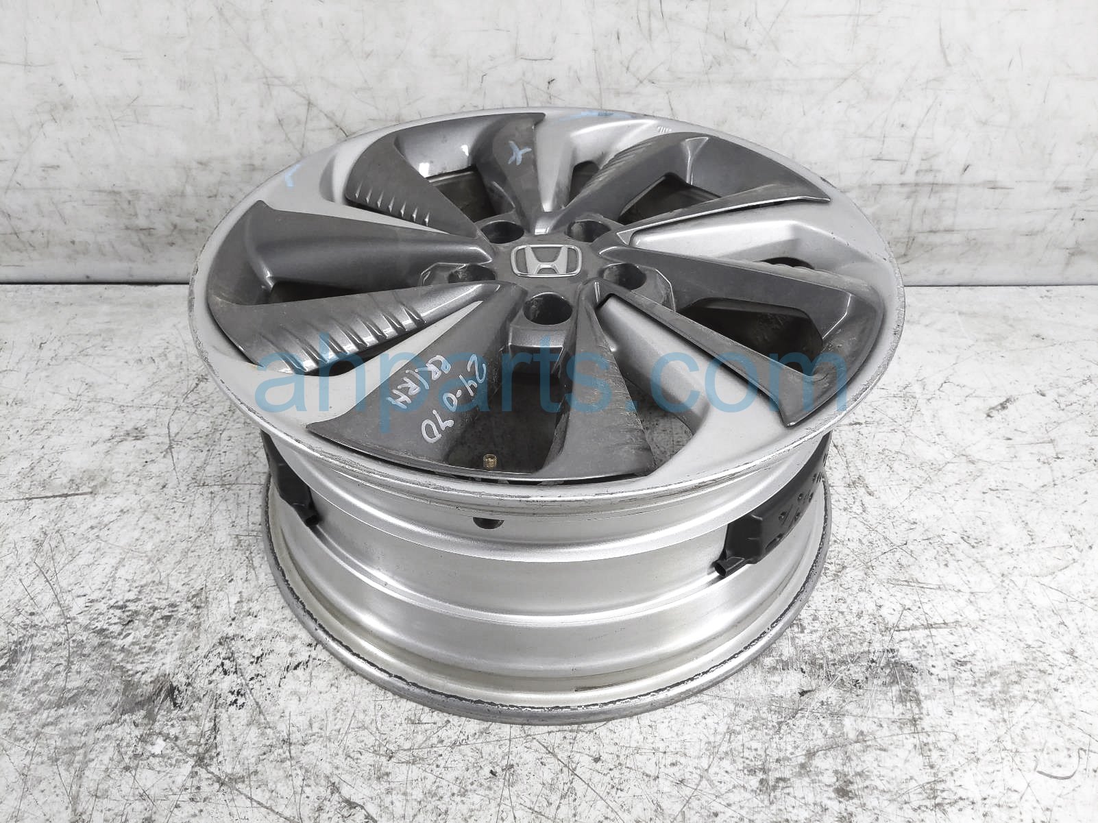 Sold 2020 Honda Clarity Rear Passenger Wheel / Rim 42800 TRT N90 Replacement Sold 2020 Honda Clarity Rear Passenger Wheel / Rim 42800 TRT N90 Replacement thumbnail