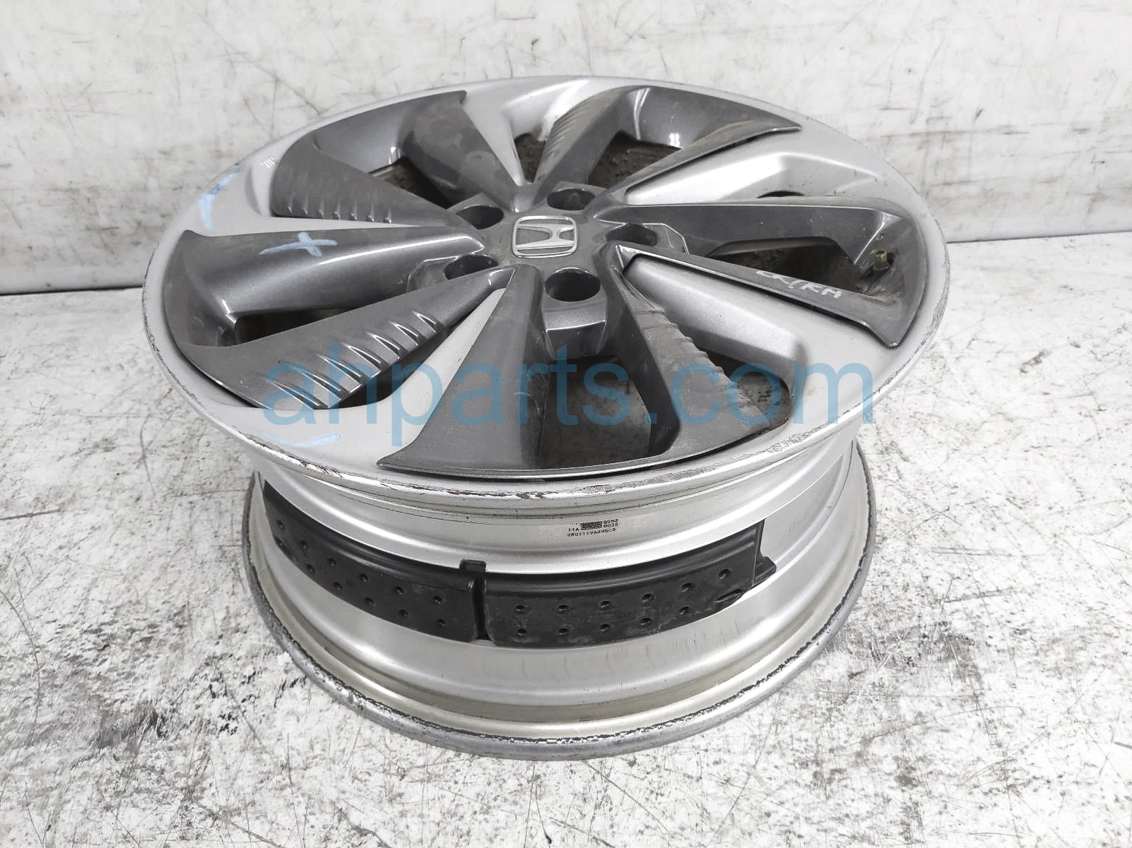 Sold 2020 Honda Clarity Rear Passenger Wheel / Rim 42800 TRT N90 Replacement Sold 2020 Honda Clarity Rear Passenger Wheel / Rim 42800 TRT N90 Replacement thumbnail
