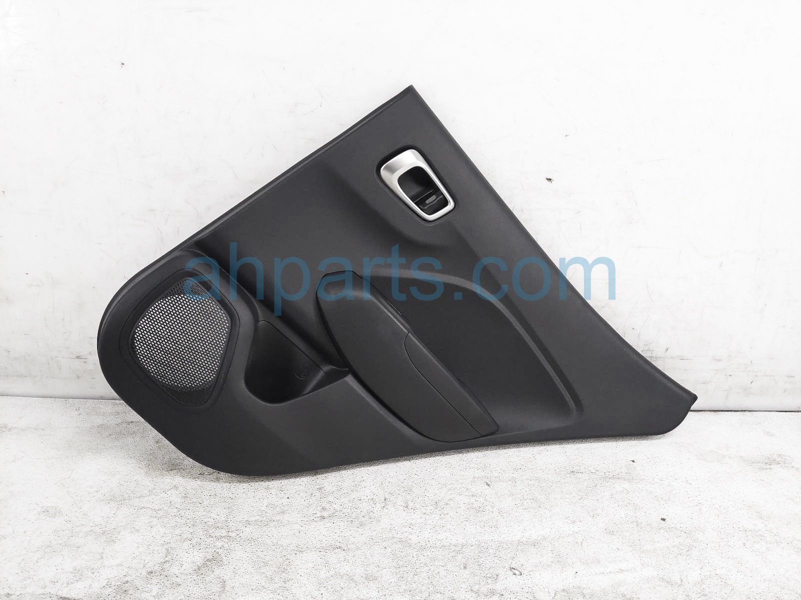 $125 Hyundai RR/RH INTERIOR DOOR PANEL - BLACK $125 Hyundai RR/RH INTERIOR DOOR PANEL - BLACK