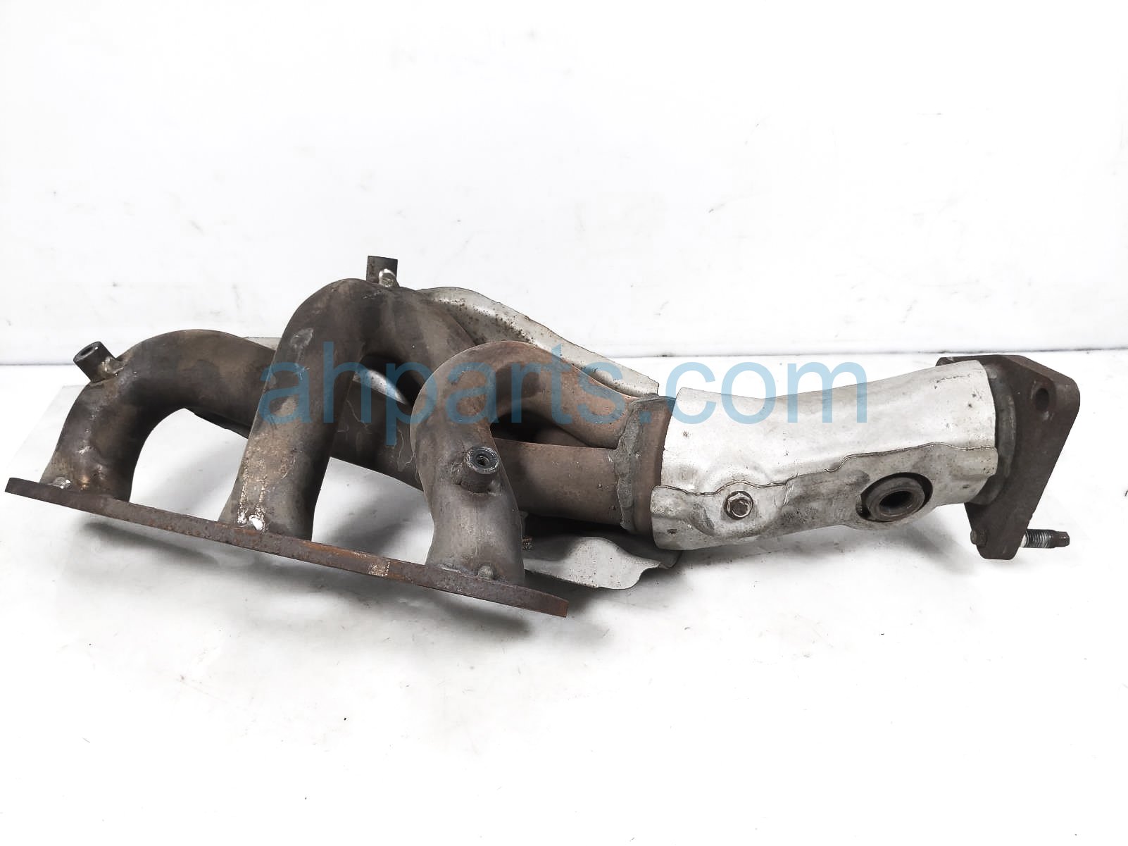 $75 Infiniti RH EXHAUST MANIFOLD $75 Infiniti RH EXHAUST MANIFOLD