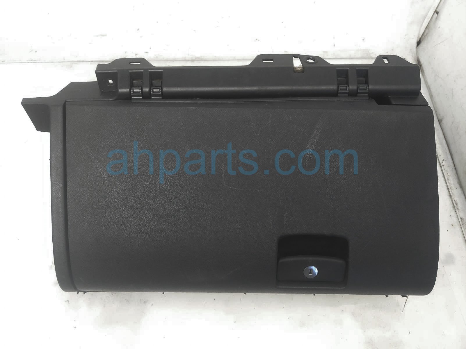 $30 Subaru PASSENGER GLOVE BOX - BLK $30 Subaru PASSENGER GLOVE BOX - BLK