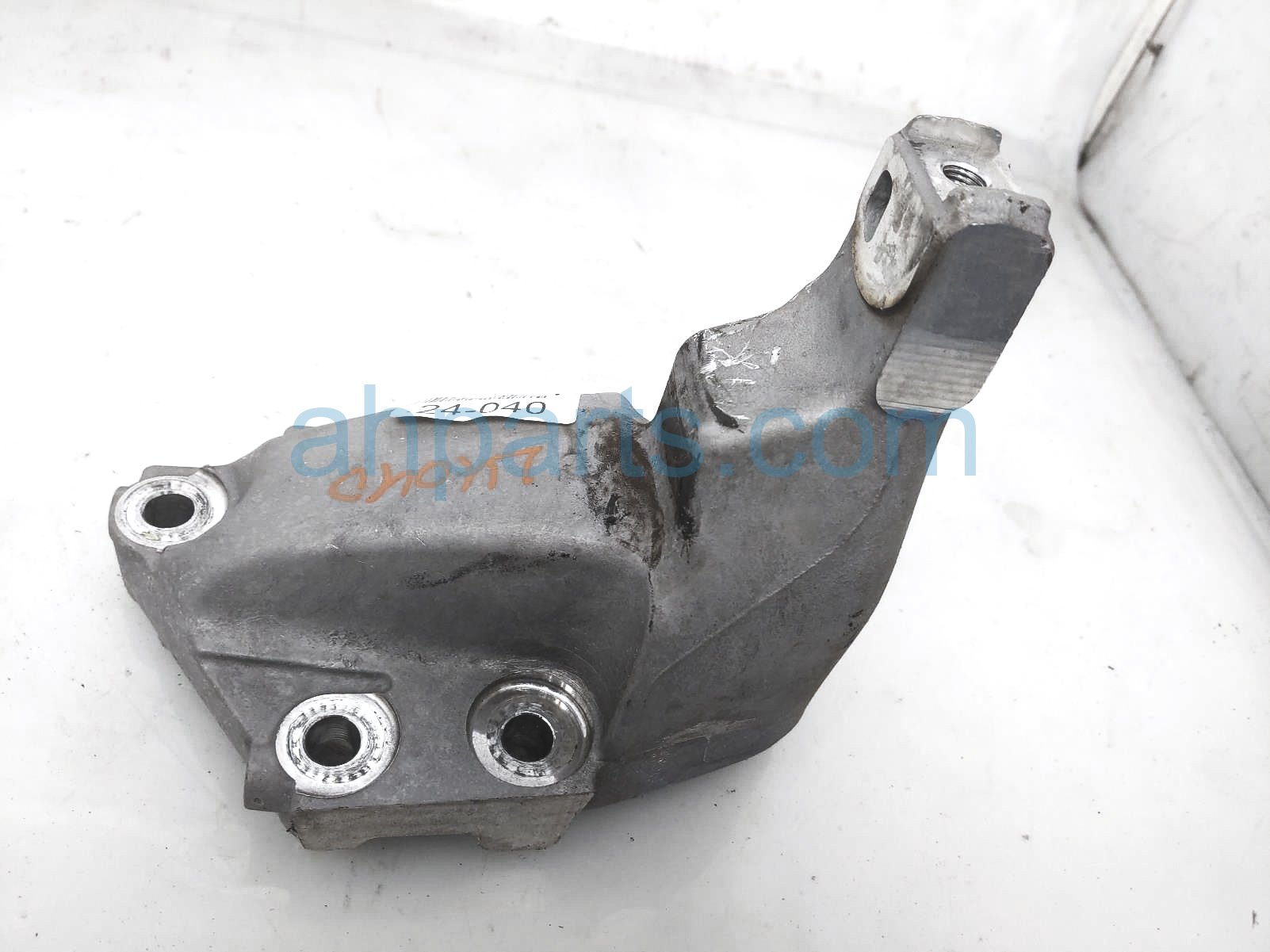 $25 Honda REAR ENGINE MOUNT $25 Honda REAR ENGINE MOUNT