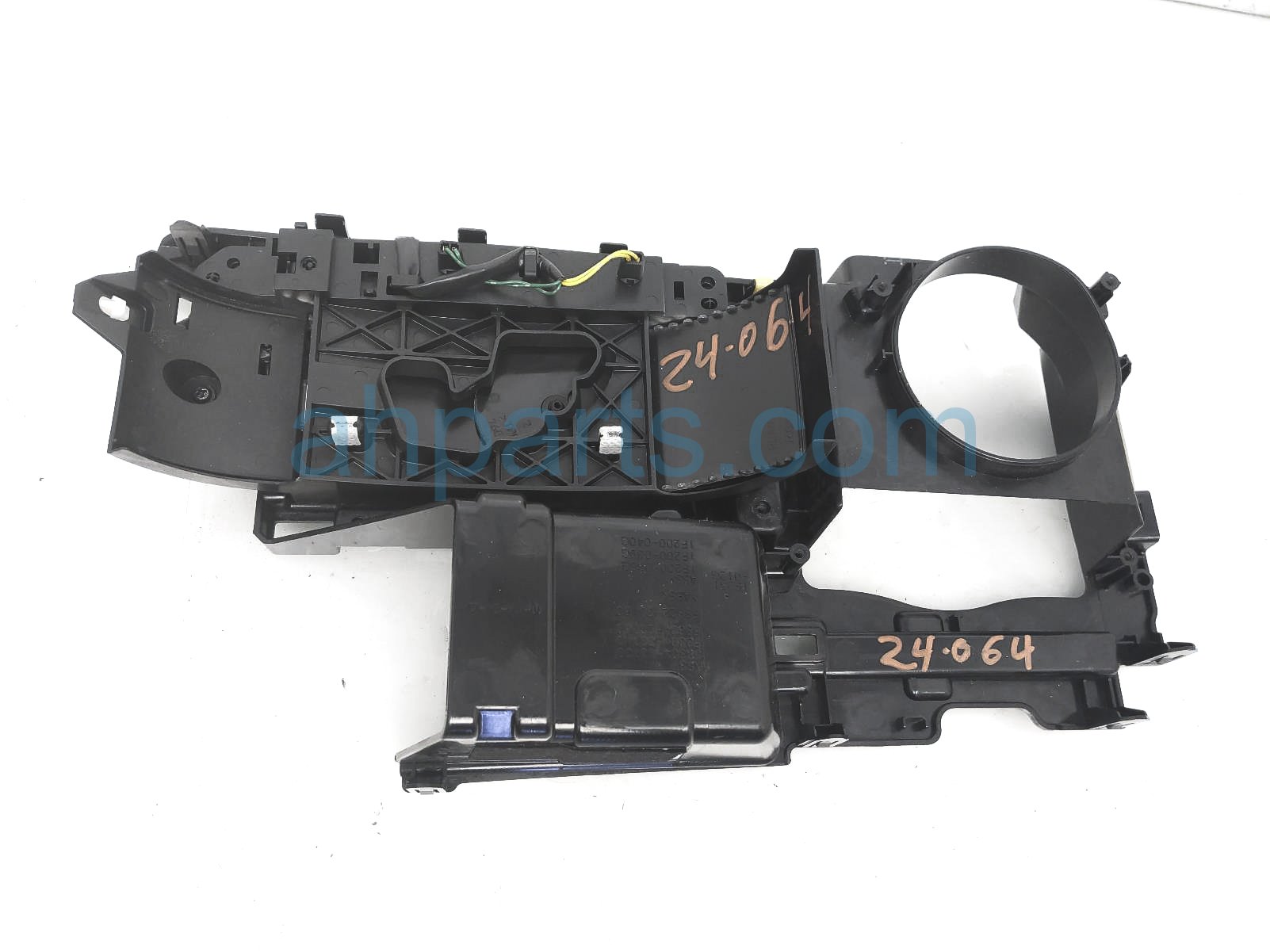 $69 Lexus SHIFTER BEZEL CONSOLE TRIM ASSY $69 Lexus SHIFTER BEZEL CONSOLE TRIM ASSY