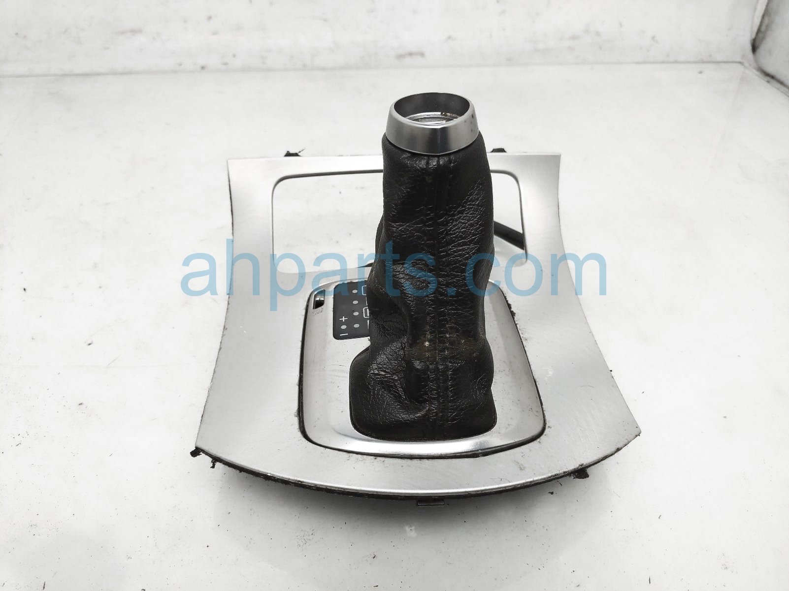 $50 Infiniti SHIFTER TRIM BEZEL W/ BOOT - GREY $50 Infiniti SHIFTER TRIM BEZEL W/ BOOT - GREY