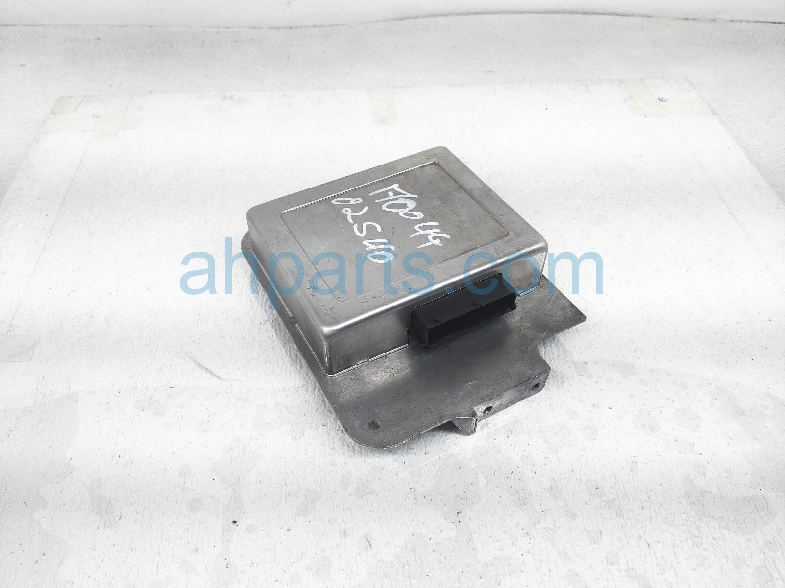 $30 Volvo TRANSMISSION CONTROL UNIT $30 Volvo TRANSMISSION CONTROL UNIT