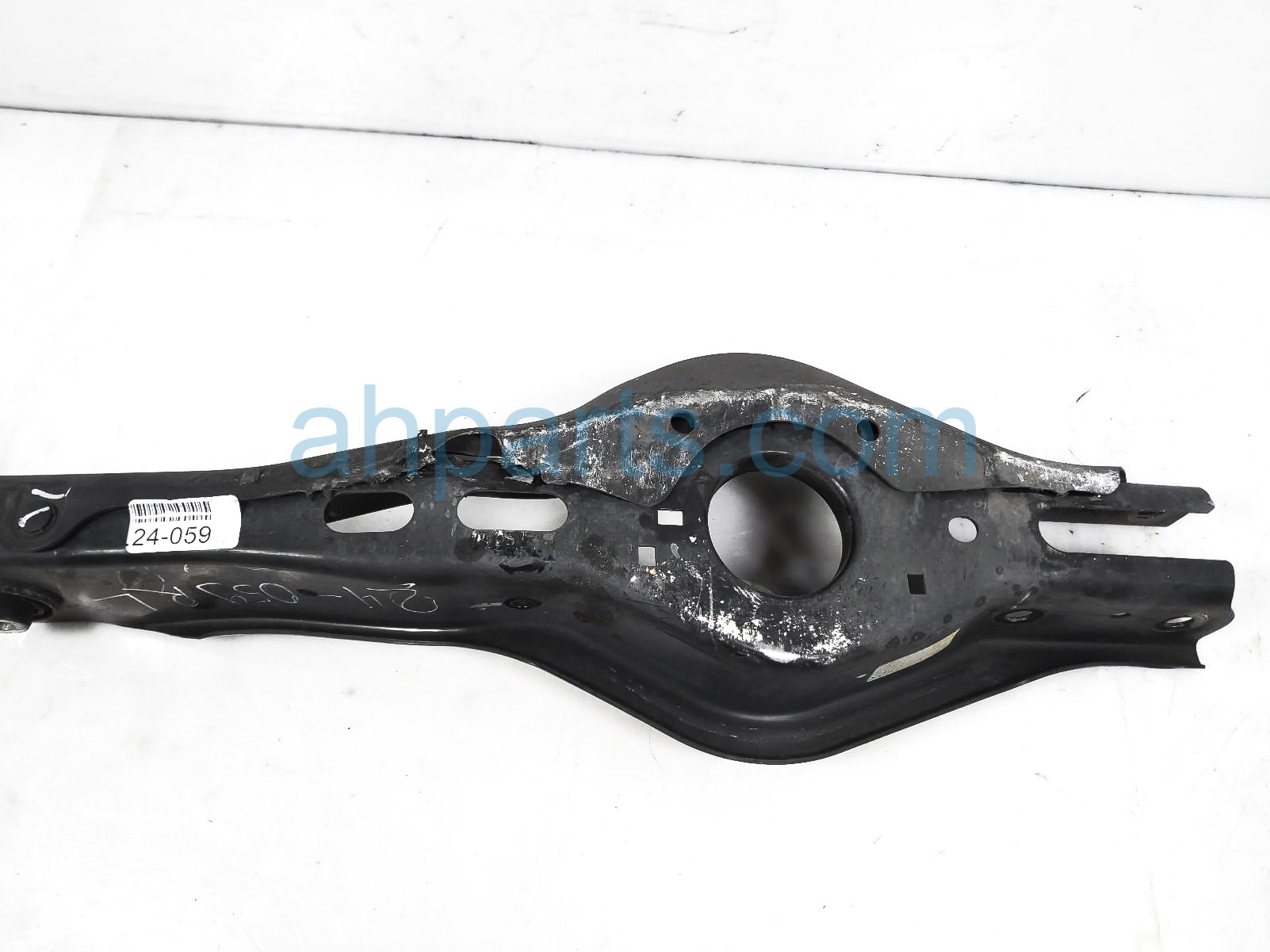 $150 Hyundai RR/LH SPRING SEAT CONTROL ARM $150 Hyundai RR/LH SPRING SEAT CONTROL ARM