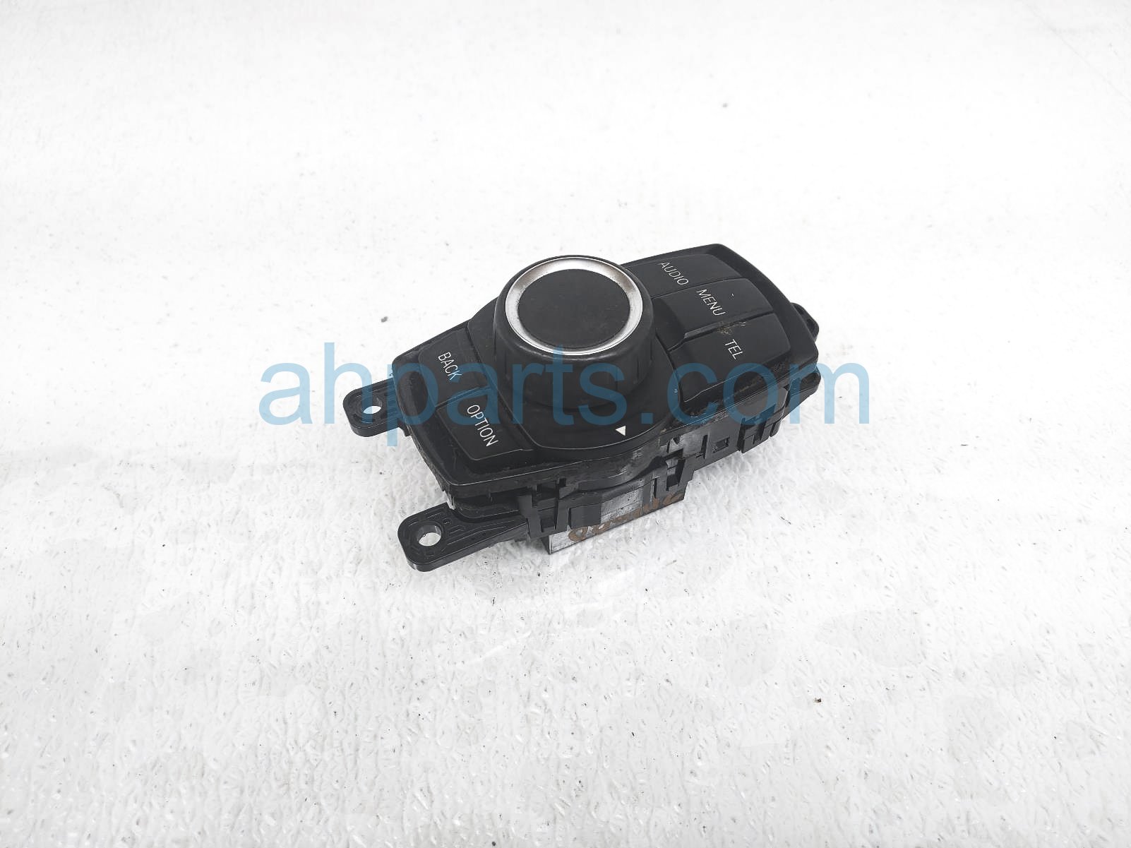 $65 BMW MULTIMEDIA CONTROL SWITCH ASSY $65 BMW MULTIMEDIA CONTROL SWITCH ASSY