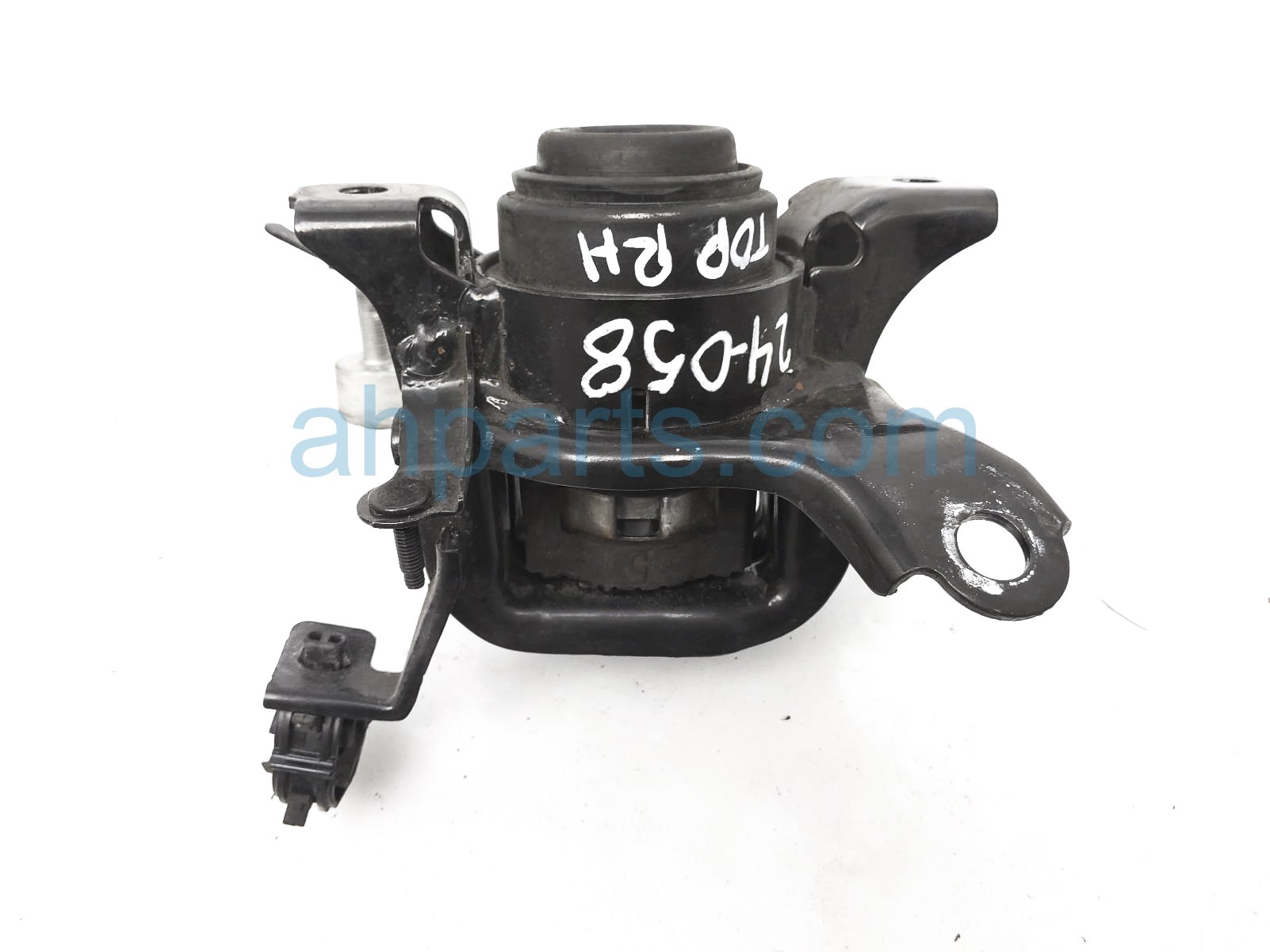 $55 Toyota RH SIDE ENGINE MOUNT - 2.5L FWD AT $55 Toyota RH SIDE ENGINE MOUNT - 2.5L FWD AT