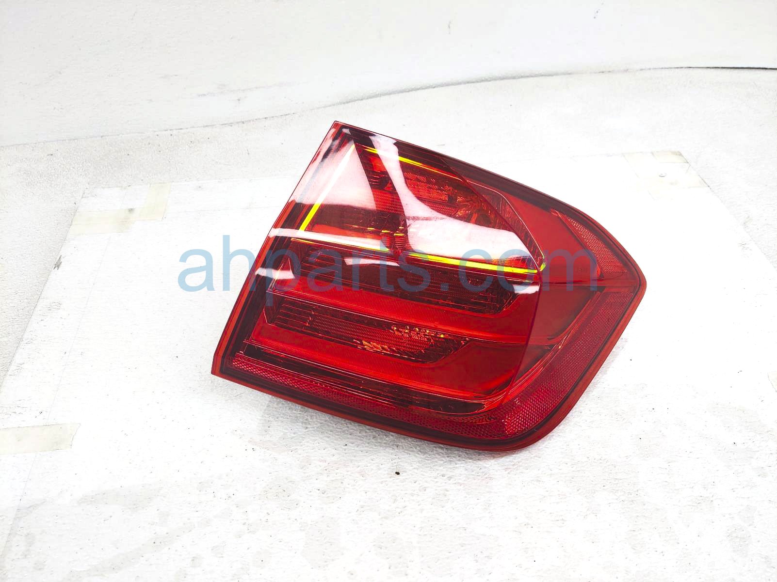 $65 BMW RH TAIL LAMP (ON BODY) $65 BMW RH TAIL LAMP (ON BODY)