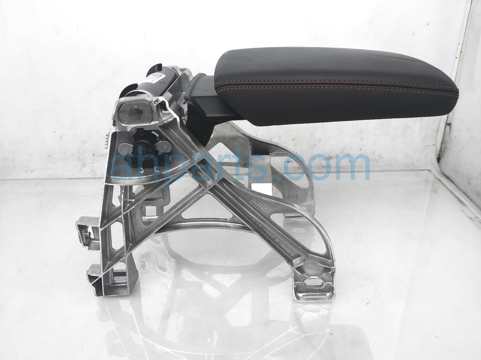 $95 Audi CENTER CONSOLE LID - BLACK / RED $95 Audi CENTER CONSOLE LID - BLACK / RED