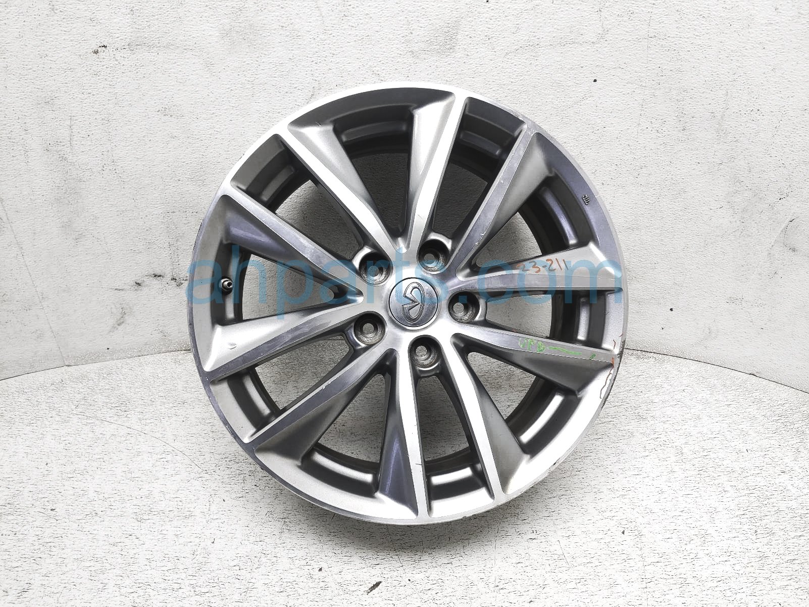 $100 Infiniti FR/LH WHEEL / RIM $100 Infiniti FR/LH WHEEL / RIM