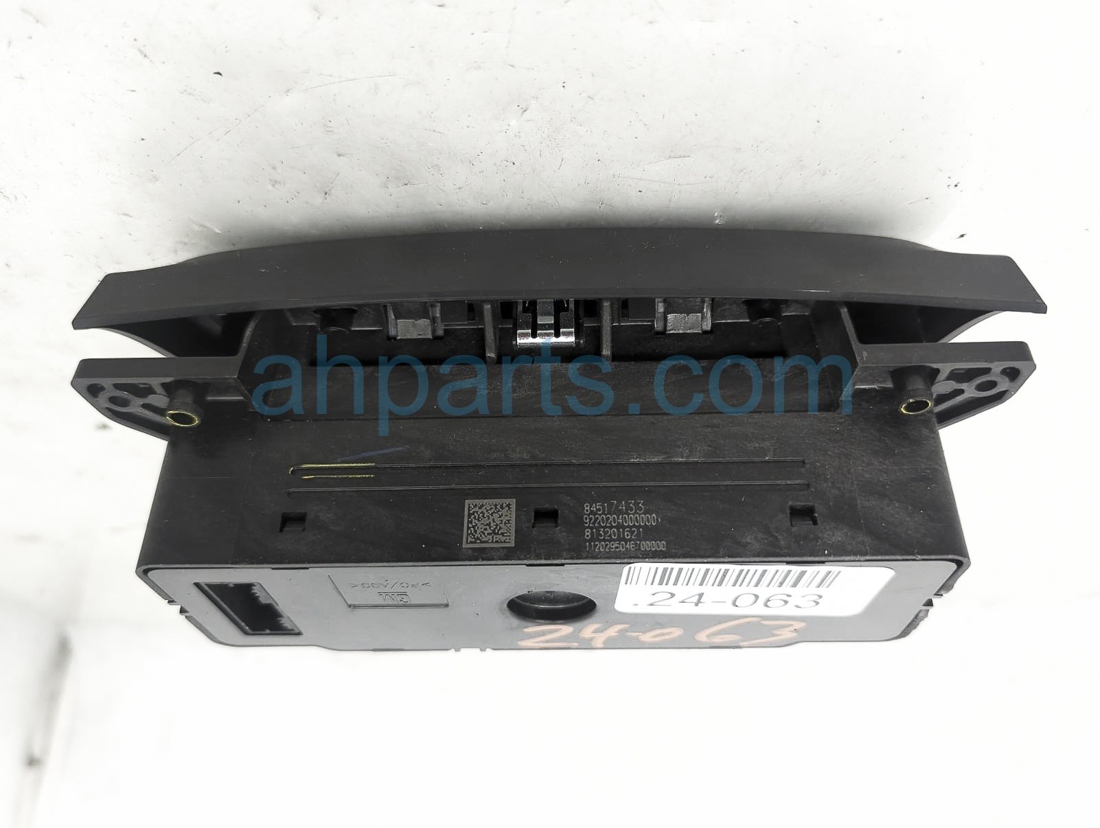 Sold 2021 GMC Terrain Gear Select Switch Assy 84517433 Replacement Sold 2021 GMC Terrain Gear Select Switch Assy 84517433 Replacement thumbnail