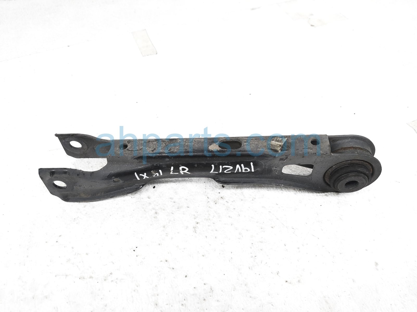 $50 BMW RR/LH REARWARD UPPER CONTROL ARM $50 BMW RR/LH REARWARD UPPER CONTROL ARM