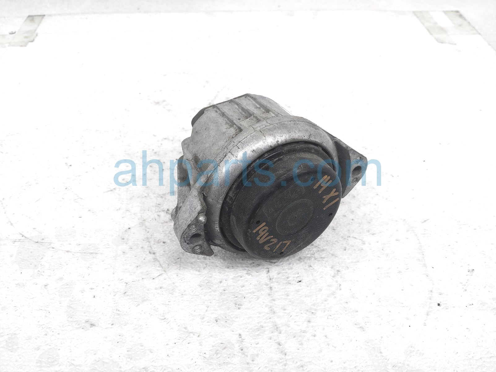 $25 BMW FR/LH ENIGNE MOTOR MOUNT $25 BMW FR/LH ENIGNE MOTOR MOUNT