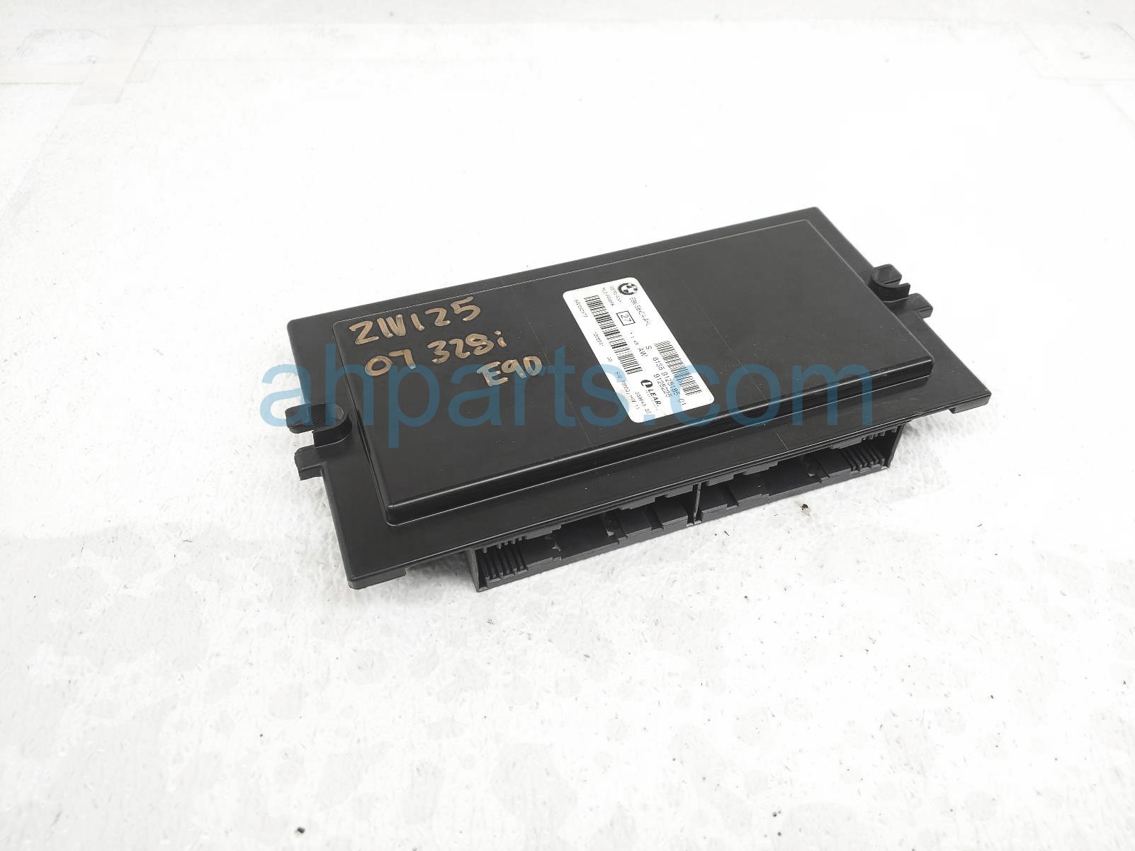 $120 BMW FOOTWELL BODY CONTROL MODULE $120 BMW FOOTWELL BODY CONTROL MODULE
